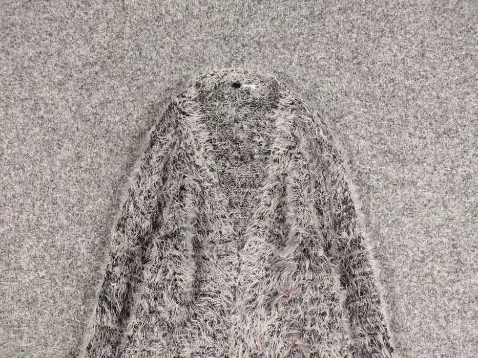 Japanese Brand Vintage 90's Japanese Gray Mohair Style Fuzzy Cardigan Hype Size S / US 4 / IT 40 - 3 Thumbnail