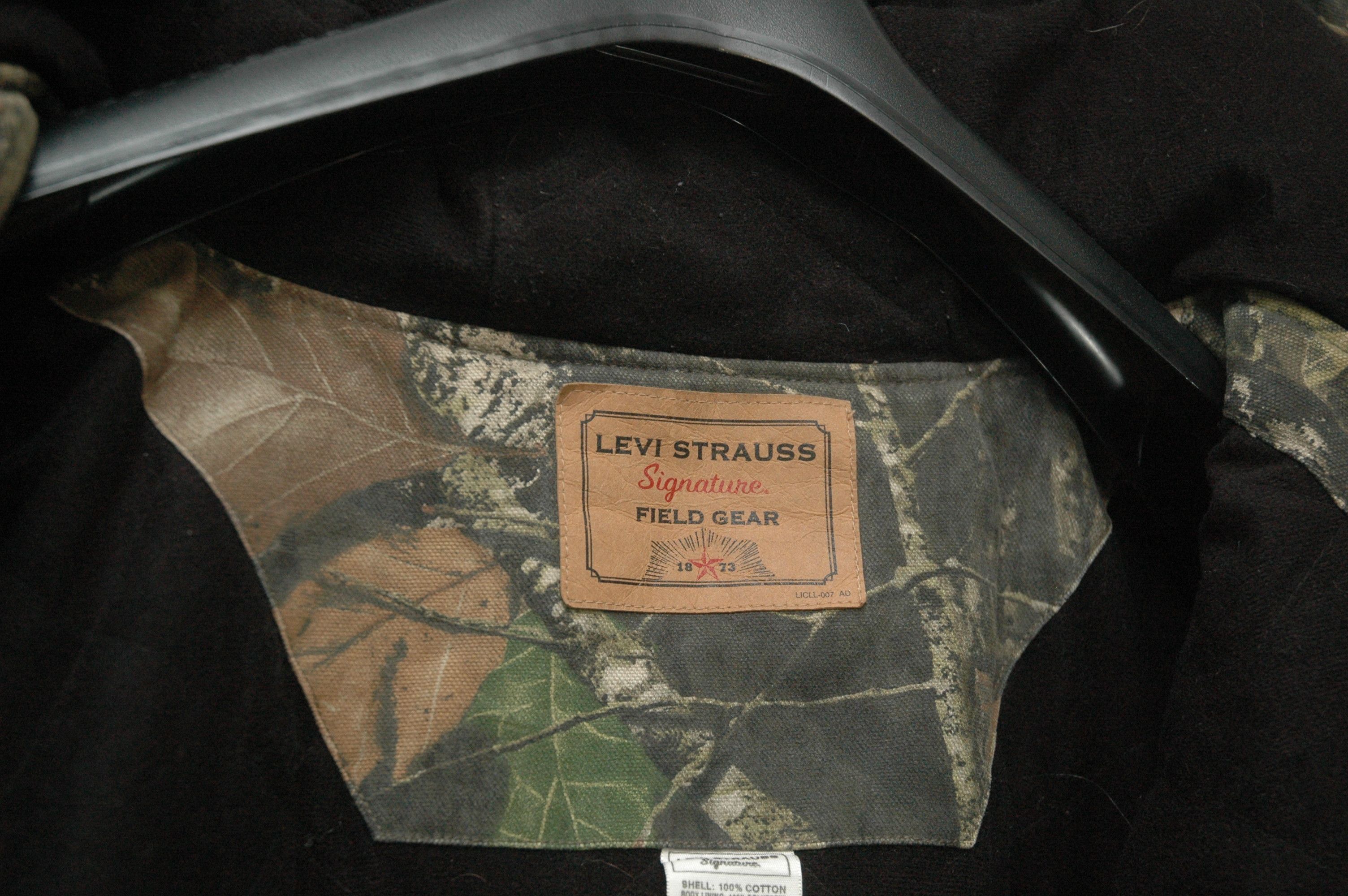 Levi's 90s Vintage Levi's Levis Field Gear Camouflage Hunting Jct Size US XL / EU 56 / 4 - 7 Thumbnail