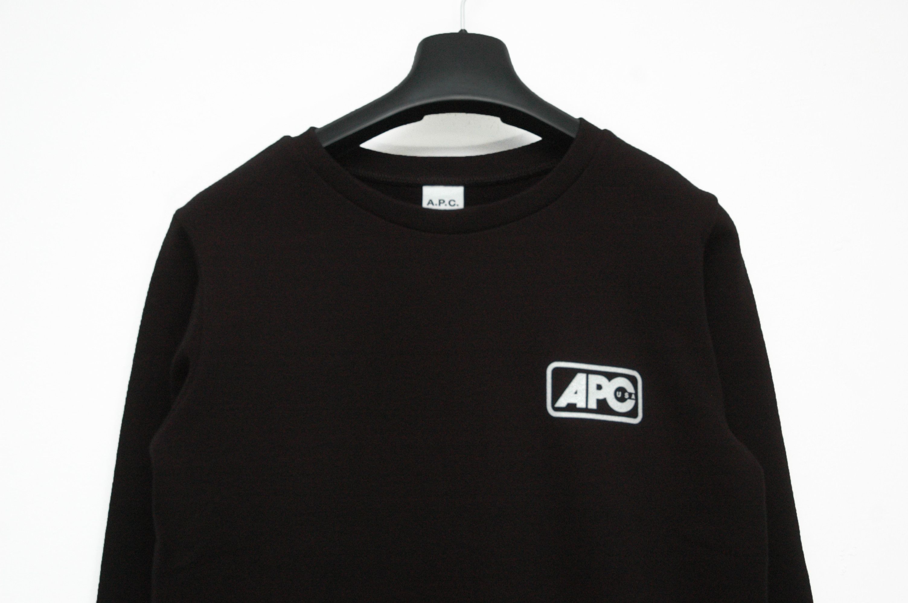 A.P.C. A.P.C. Made in USA Black Sweatshirt Size M / US 6-8 / IT 42-44 - 1 Thumbnail