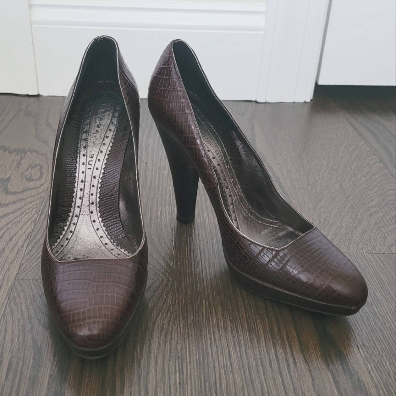 Barbara Bui Alligator Crocodile Leather Platform Pumps Classic Work Size US 7.5 / IT 37.5 - 2 Thumbnail