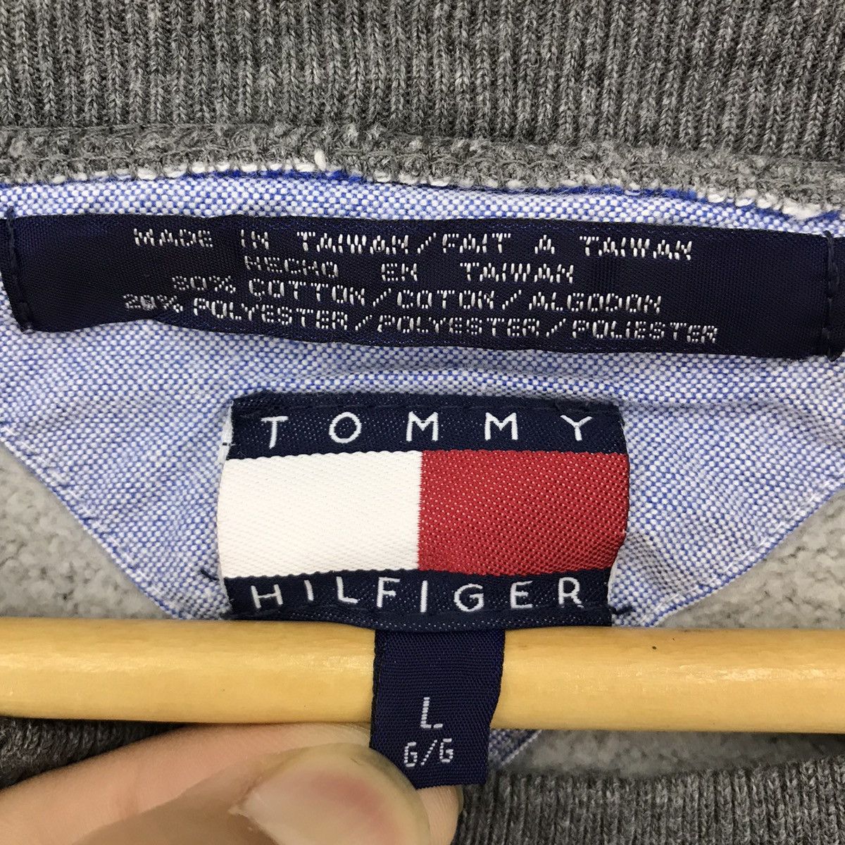 Tommy Hilfiger × Vintage Vintage Tommy Hilfiger Sweatshirt Pullover Jumper Size US L / EU 52-54 / 3 - 6 Thumbnail