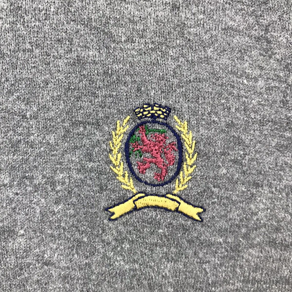 Tommy Hilfiger × Vintage Vintage Tommy Hilfiger Sweatshirt Pullover Jumper Size US L / EU 52-54 / 3 - 2 Thumbnail