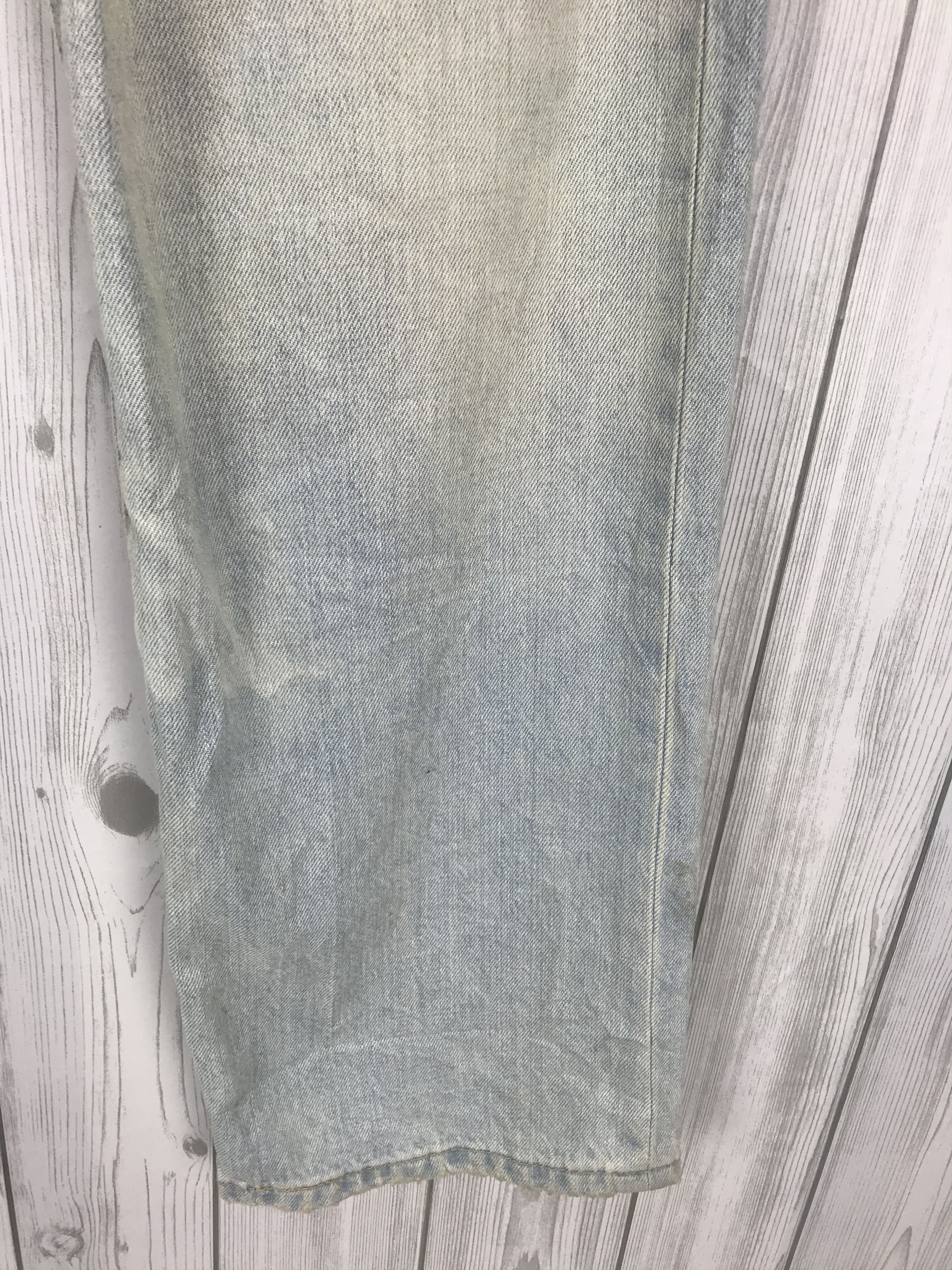 Levi's Vintage Clothing Vintage LEVIS 501 Ripped Bleach Design Denim Jeans Size US 32 / EU 48 - 14 Thumbnail