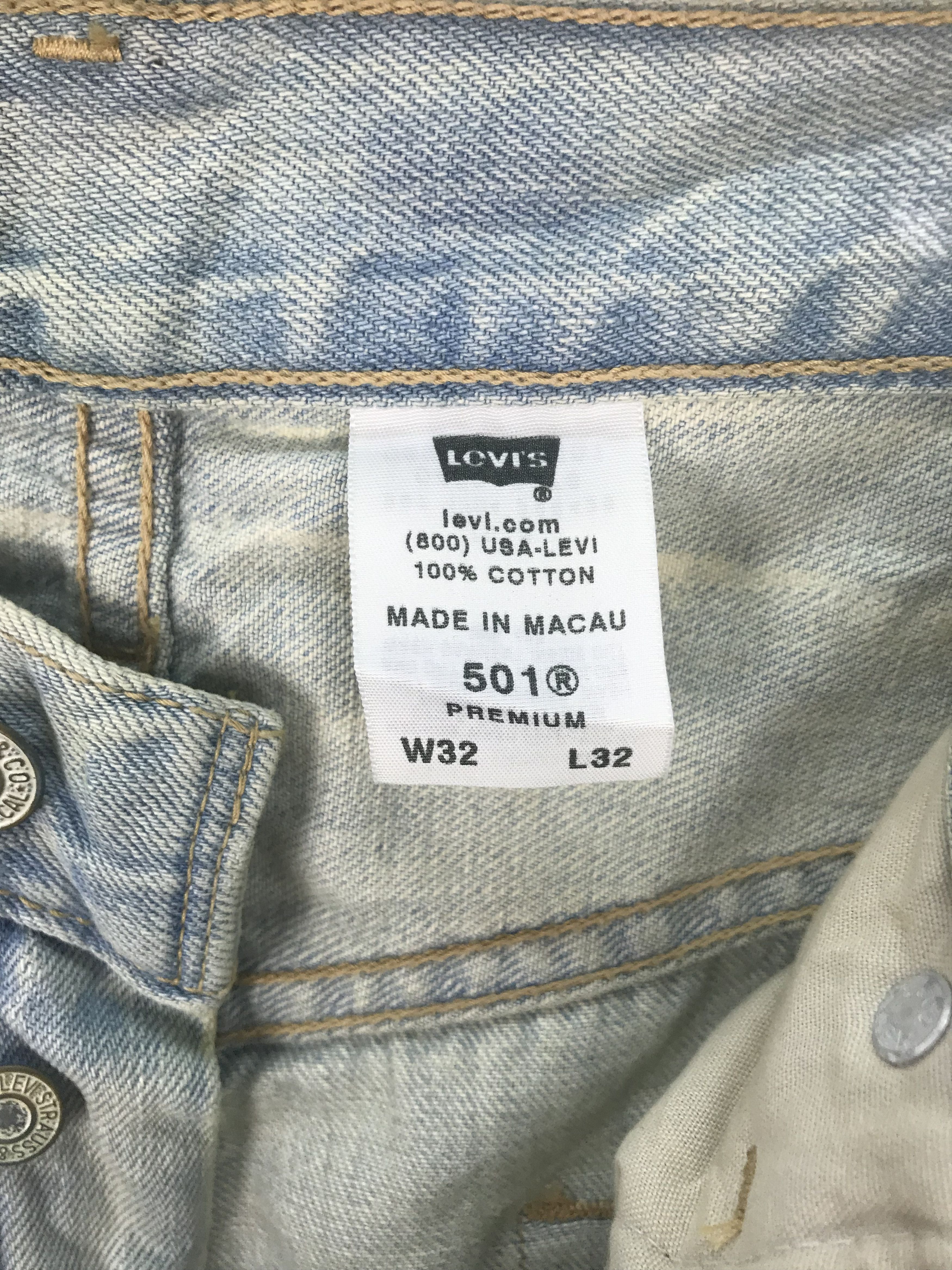 Levi's Vintage Clothing Vintage LEVIS 501 Ripped Bleach Design Denim Jeans Size US 32 / EU 48 - 16 Thumbnail