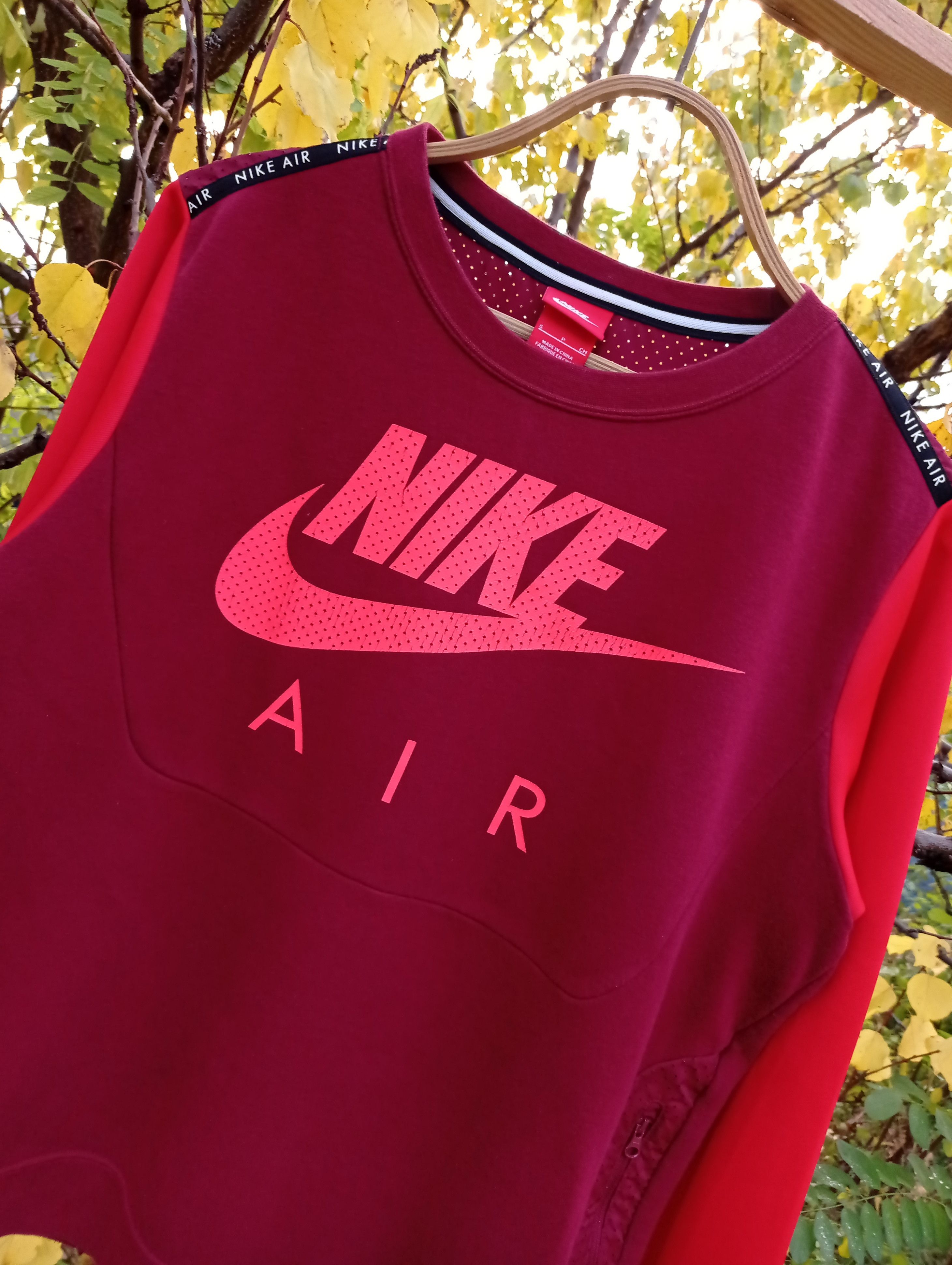 Nike Nike Air Y2k Crew Red Pockets Sweatshirt Vintage Size US S / EU 44-46 / 1 - 1 Thumbnail