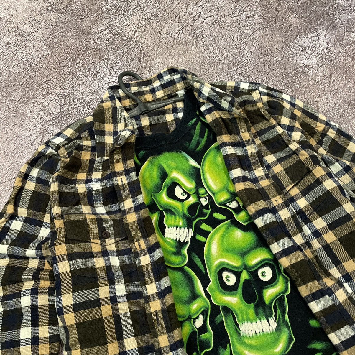 Vintage Vintage 90s Checkered Graphic Shirt Grunge Streetwear Slim S Size US S / EU 44-46 / 1 - 4 Thumbnail
