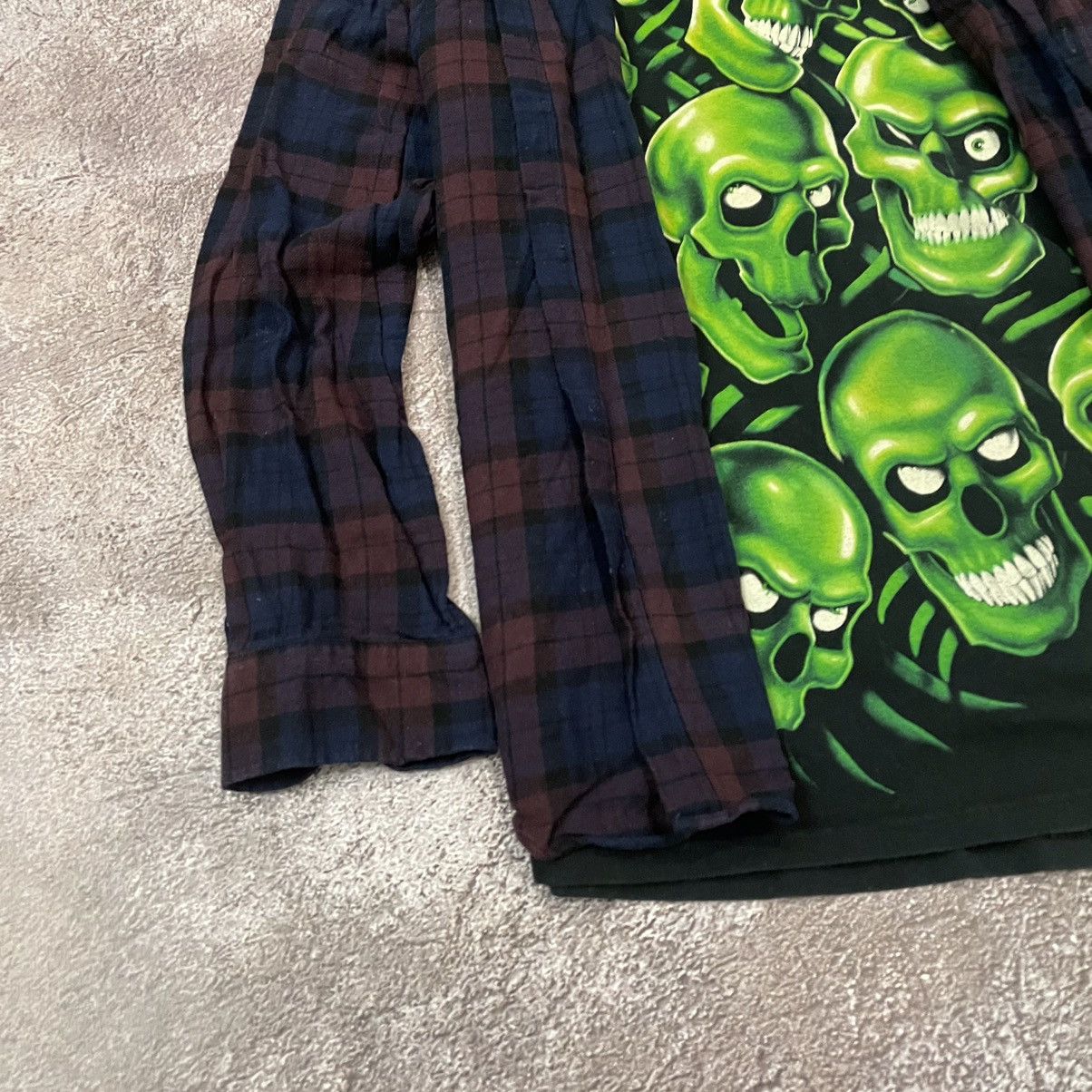 Vintage Vintage 90s Y2K Plaid Shirt Graphic Tee Grunge Streetwear L Size US L / EU 52-54 / 3 - 3 Thumbnail