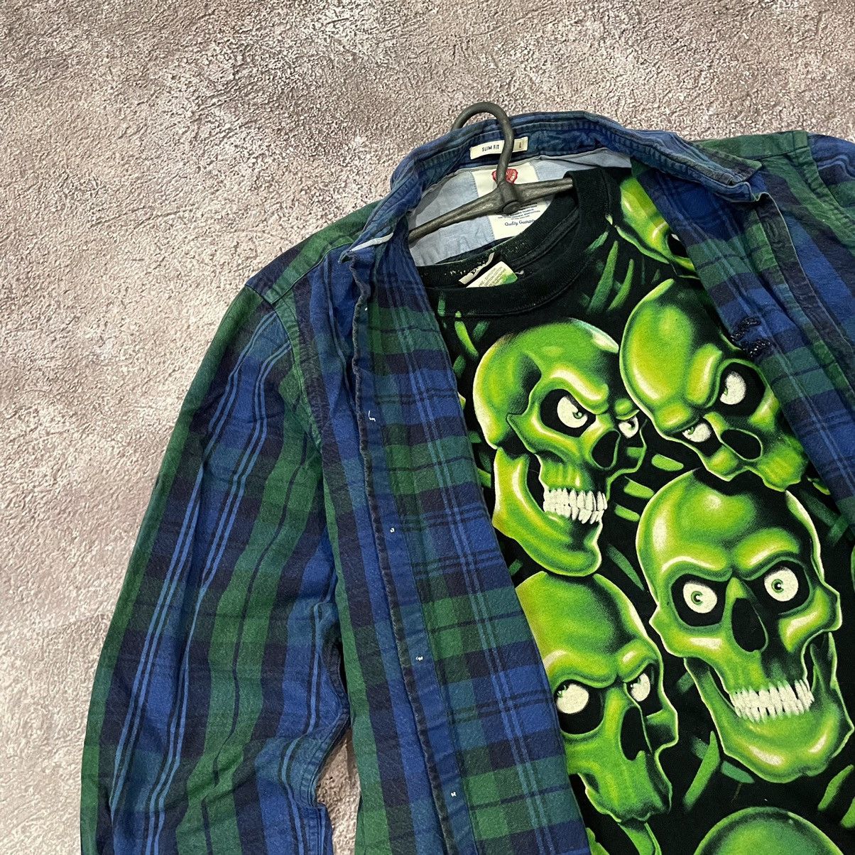 Vintage Vintage 90s Y2K Plaid Shirt Skull Graphic Streetwear Faded L Size US L / EU 52-54 / 3 - 4 Thumbnail