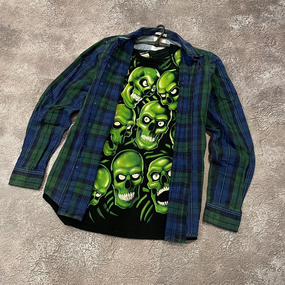 Vintage Vintage 90s Y2K Plaid Shirt Skull Graphic Streetwear Faded L Size US L / EU 52-54 / 3 - 2 Thumbnail