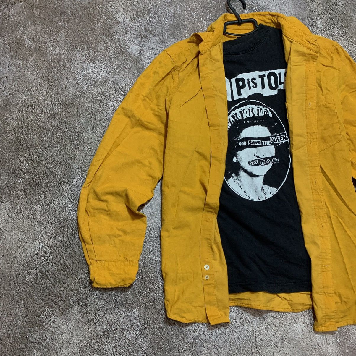 Vintage Vintage 90s Pistols Band Tee Yellow Corduroy Shirt Punk M Size US M / EU 48-50 / 2 - 3 Thumbnail