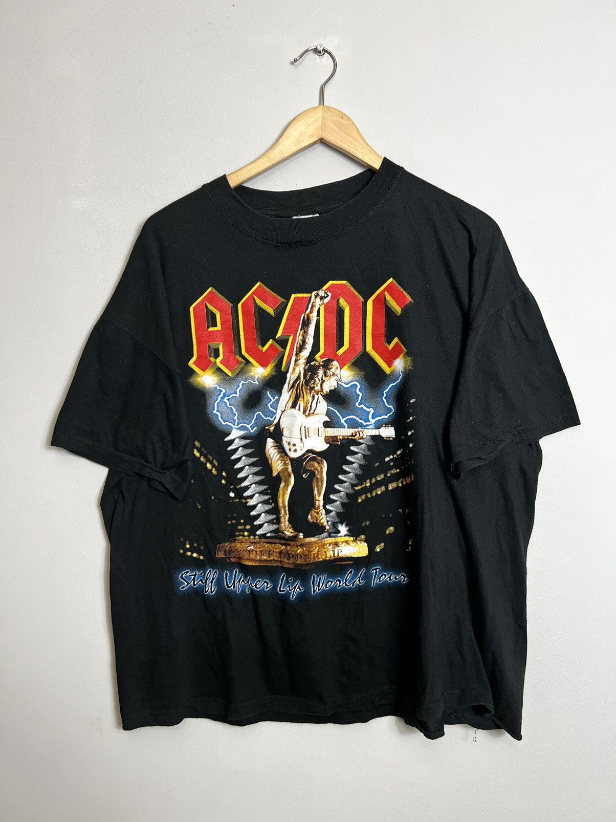 AC/DC Rare Vintage 2000 AC/DC Stiff Upper Lip Tour Rock Band Tee Size US L / EU 52-54 / 3 - 1 Thumbnail