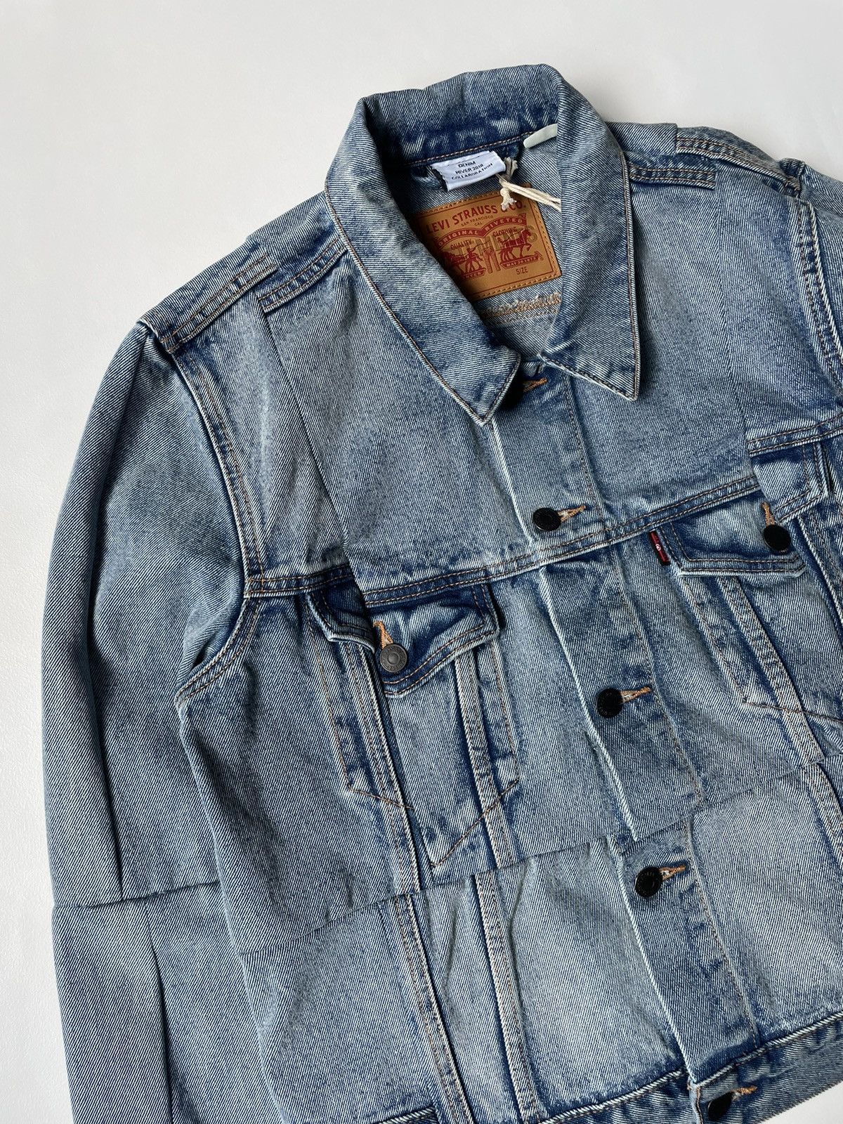 Levi's × Vetements A/W 18 Reworked Denim Jacket Size US S / EU 44-46 / 1 - 4 Thumbnail