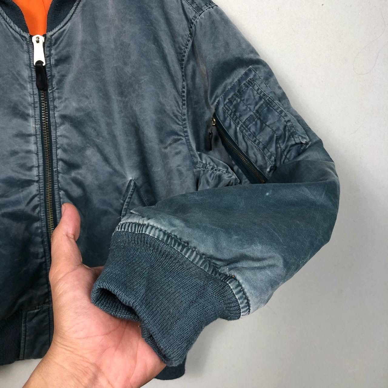 Army Of Me Vtg 80s Sun Faded USA Army Military Bomber Flight Jacket Size US L / EU 52-54 / 3 - 6 Thumbnail