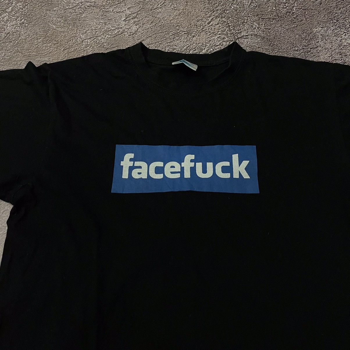 Vintage Vintage 90s Graphic Tee Funny Logo Parody Streetwear Baggy S Size US S / EU 44-46 / 1 - 5 Thumbnail