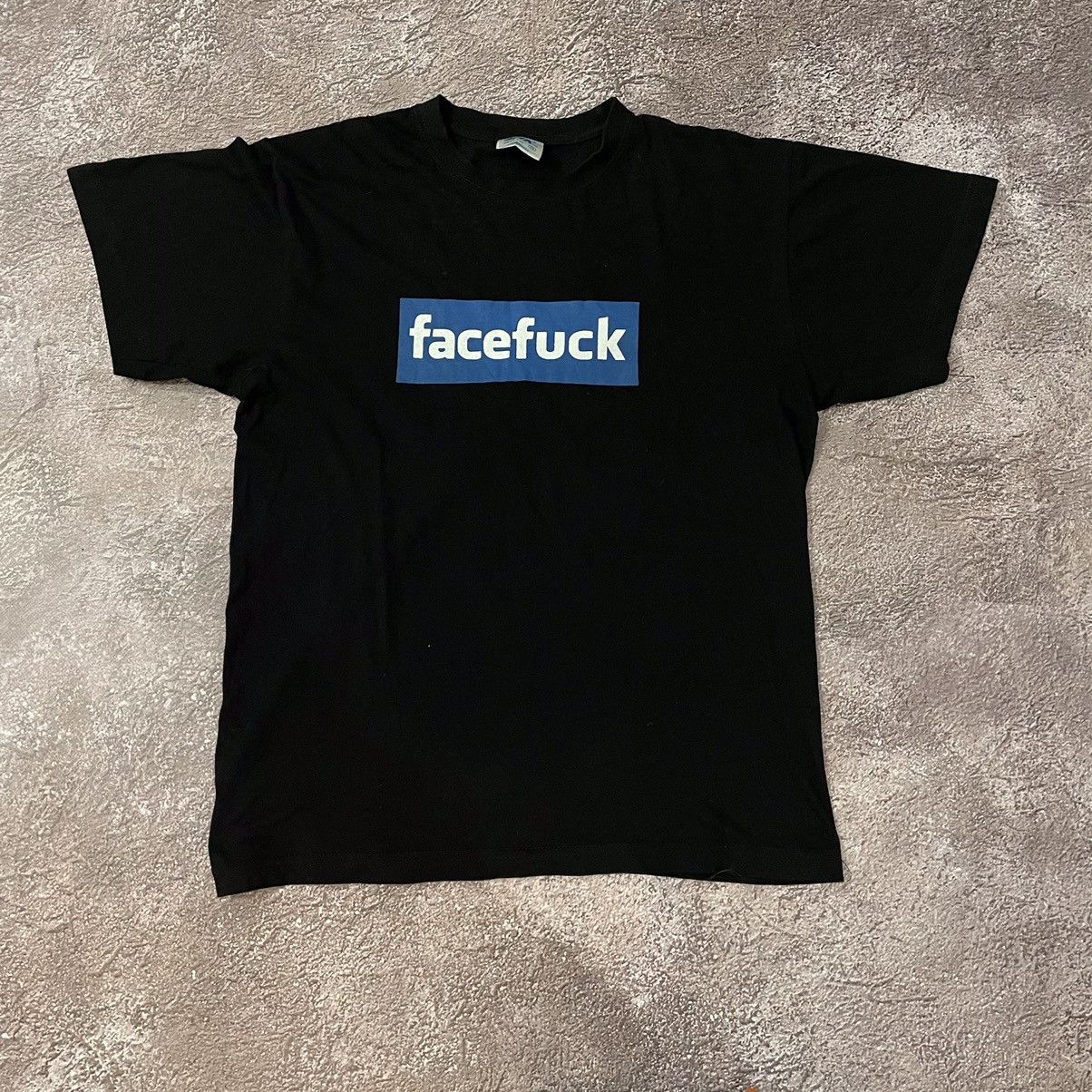 Vintage Vintage 90s Graphic Tee Funny Logo Parody Streetwear Baggy S Size US S / EU 44-46 / 1 - 2 Thumbnail