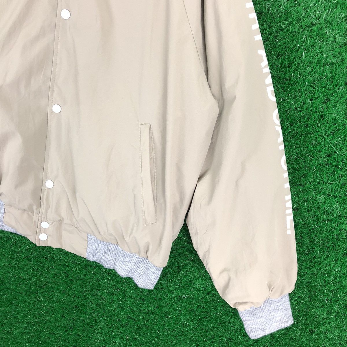 Japanese Brand Bomber Style Hoodie Stay Tuned Boppers by Attention Size US XL / EU 56 / 4 - 6 Thumbnail