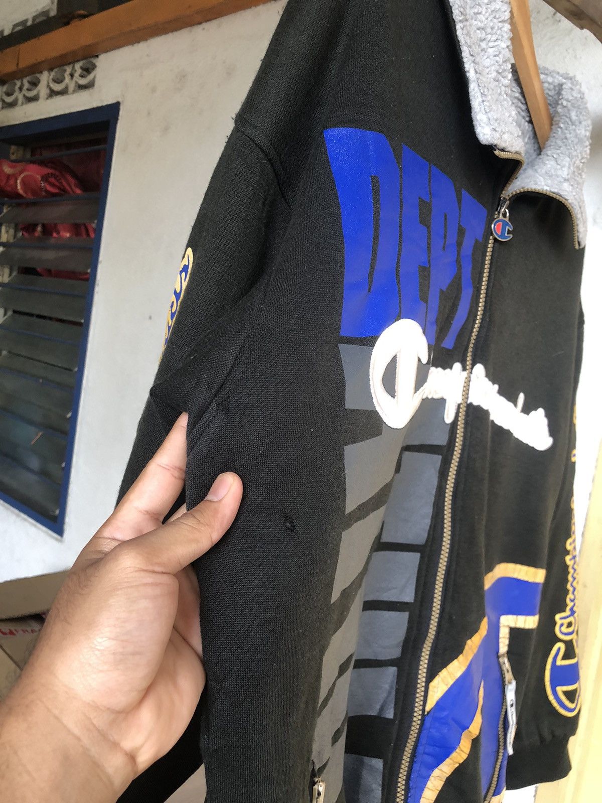 Champion Rare❗️Vintage Champion Hip Hop Style Over Prints Jackets Size US L / EU 52-54 / 3 - 7 Thumbnail