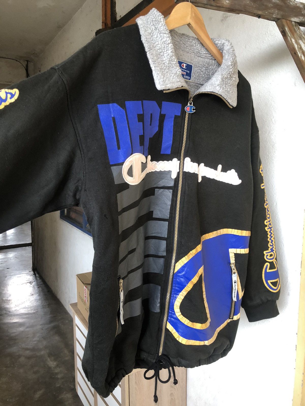 Champion Rare❗️Vintage Champion Hip Hop Style Over Prints Jackets Size US L / EU 52-54 / 3 - 6 Thumbnail