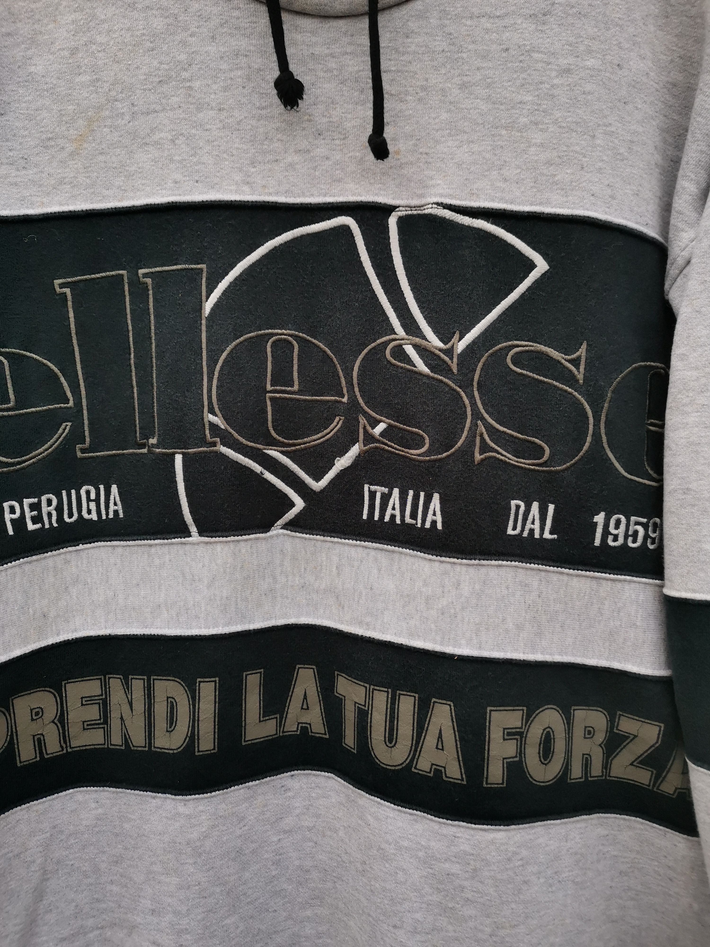 Ellesse Vintage Ellesse Perugia Italia Big Embroidered Logo Size US L / EU 52-54 / 3 - 2 Thumbnail