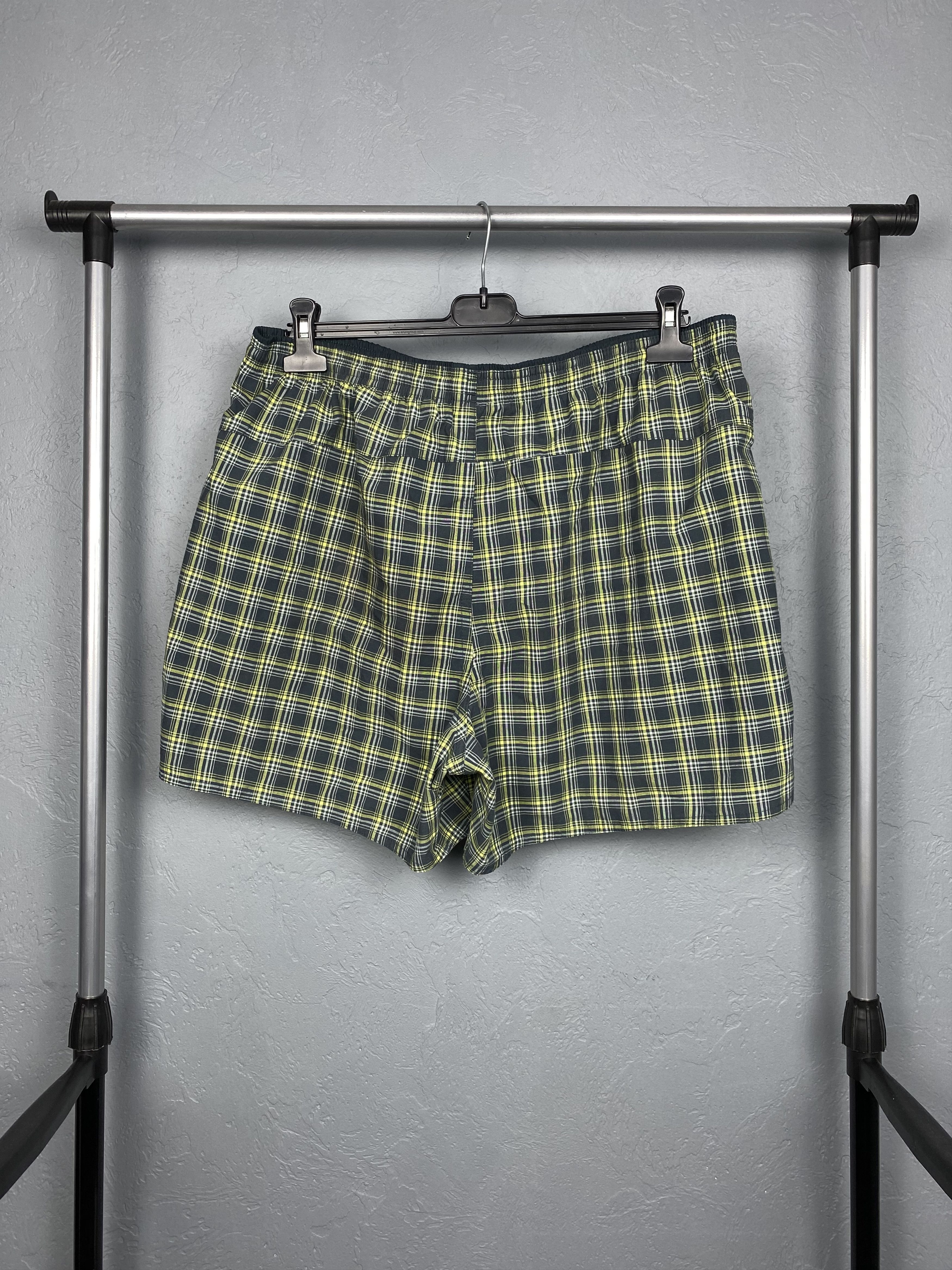 Adidas × Vintage Vintage Adidas Mens Nylon Shorts Y2K Size US 36 / EU 52 - 5 Thumbnail