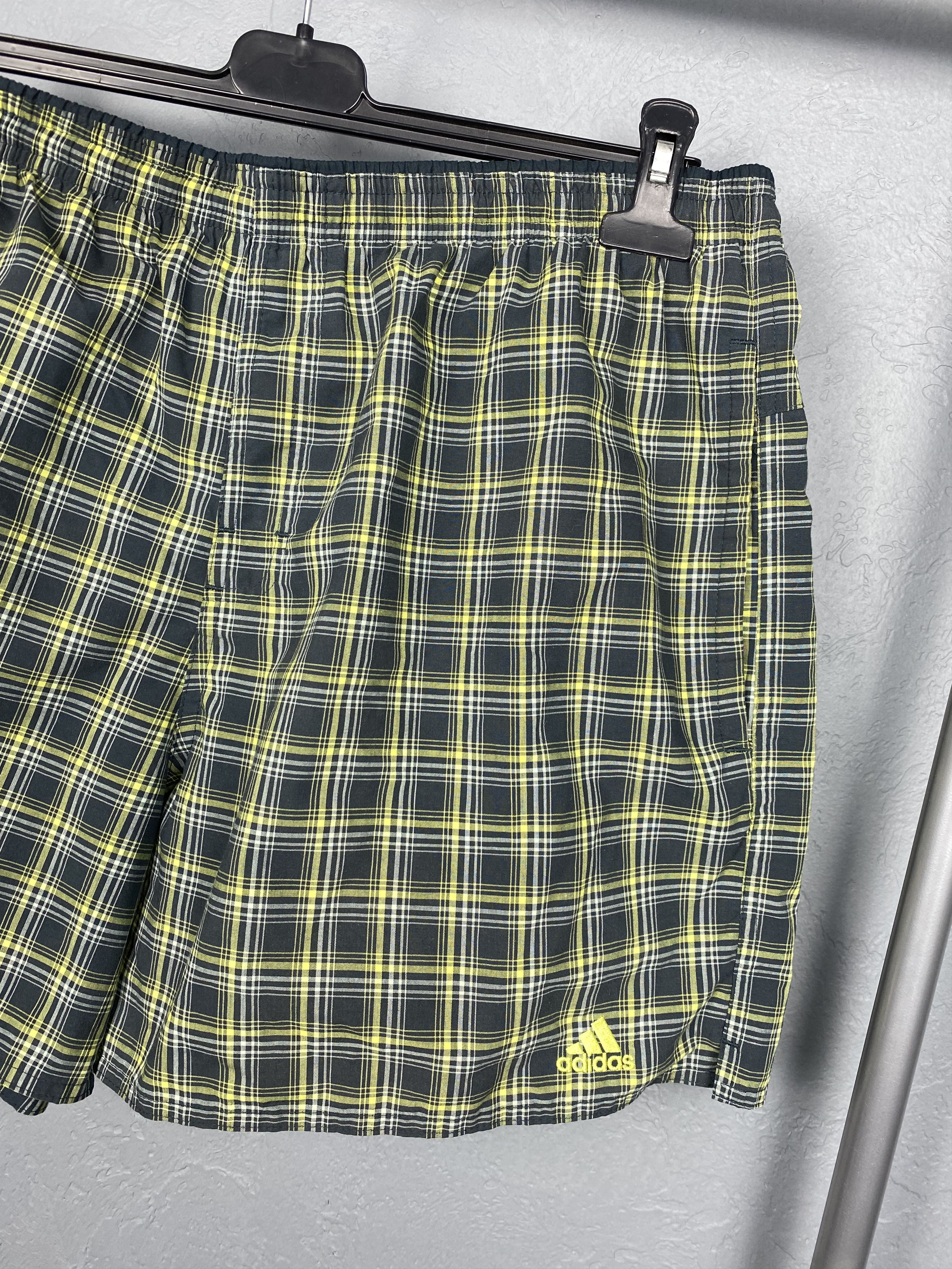 Adidas × Vintage Vintage Adidas Mens Nylon Shorts Y2K Size US 36 / EU 52 - 2 Thumbnail