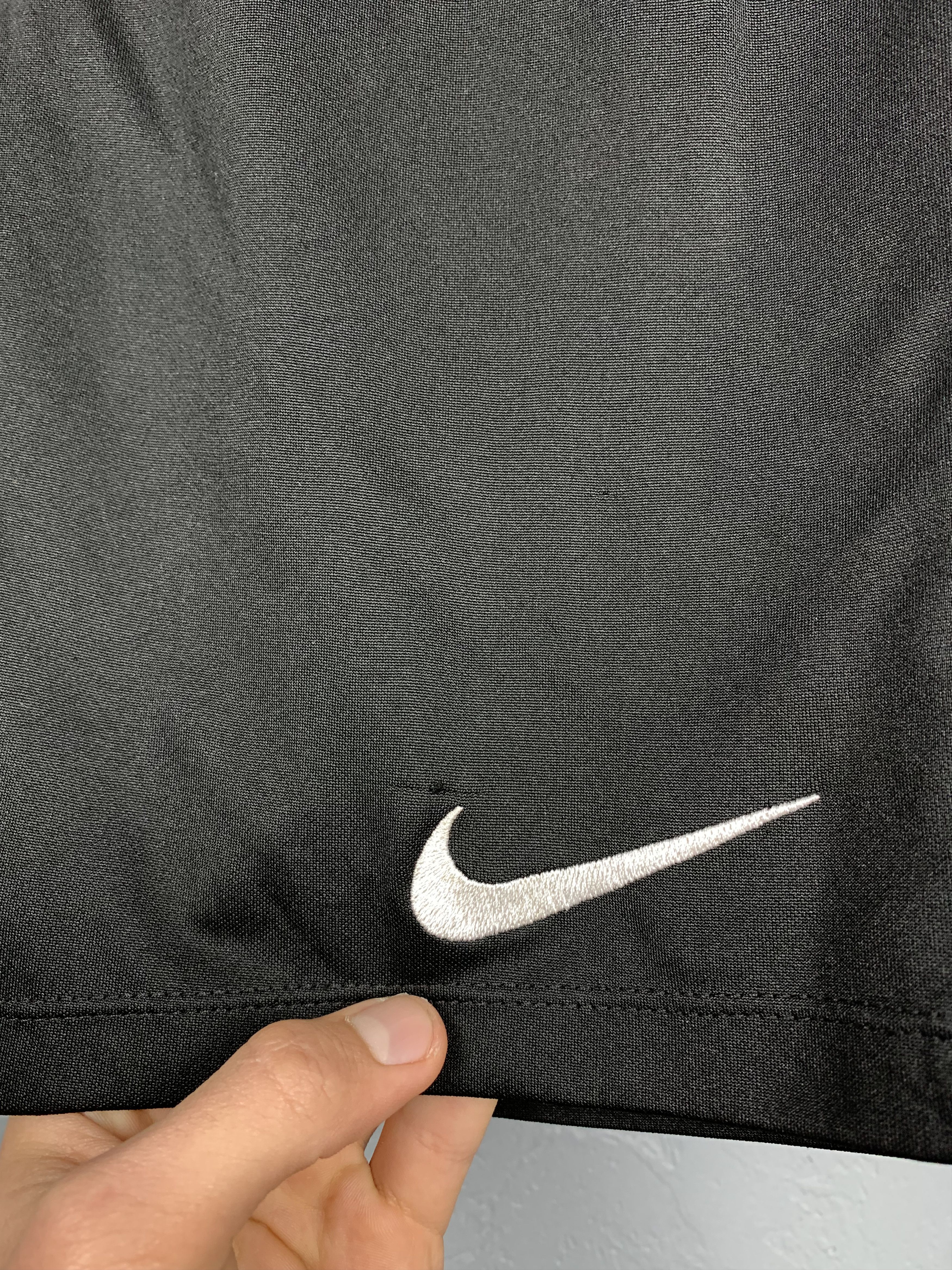 Nike × Vintage Nike Vintage Mens Shorts Dri Fit Y2K Size US 30 / EU 46 - 3 Thumbnail