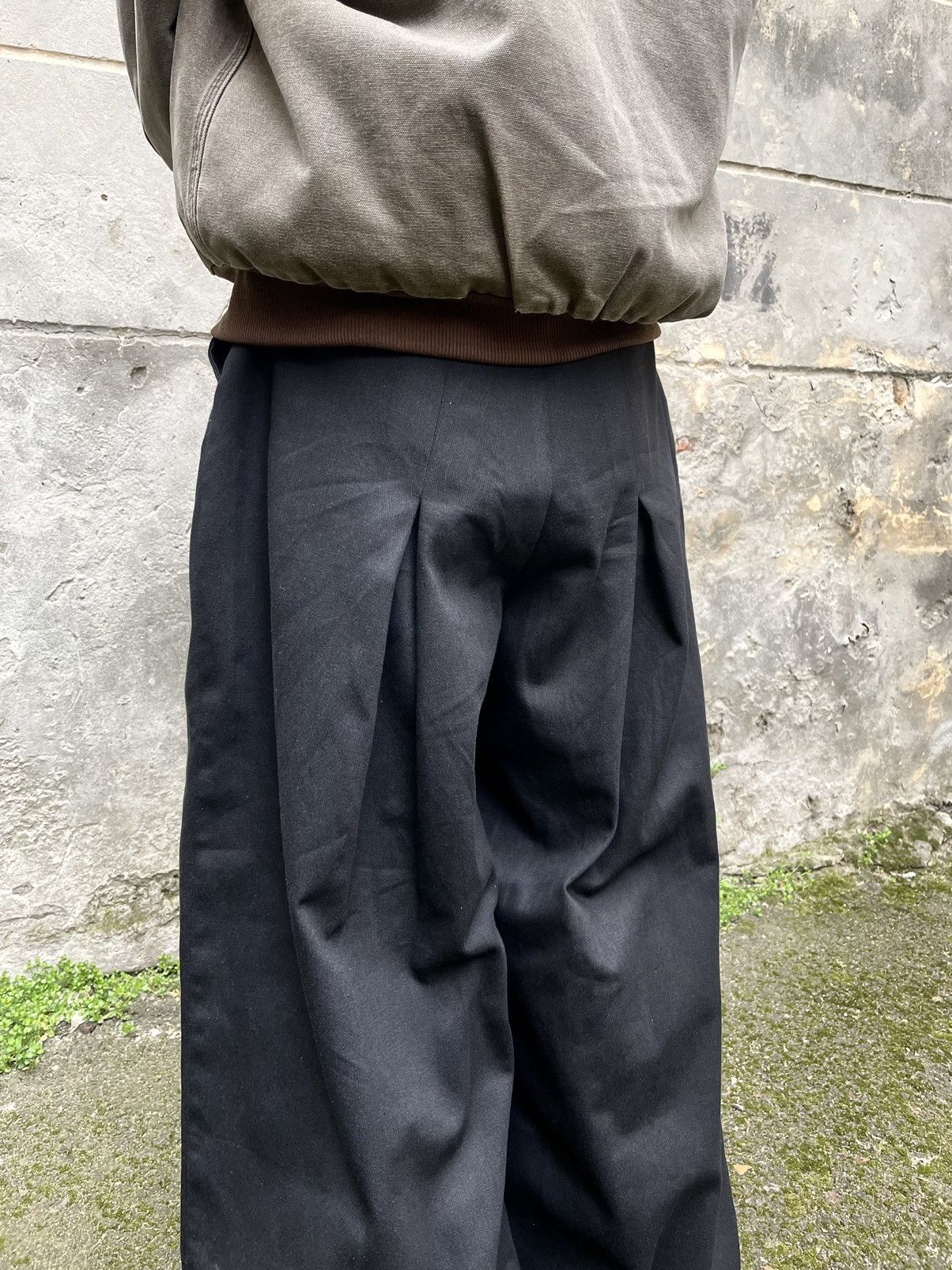 image of Designer Pleated Wide Pants in Black, Men's (Size 38)