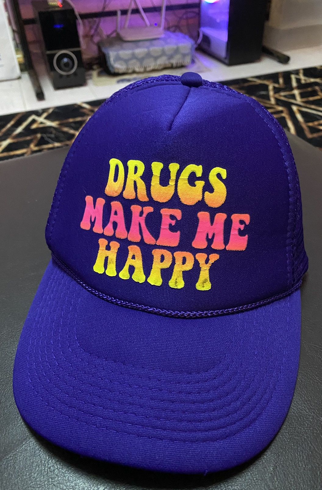 Vintage 90s “DRUGS MAKE ME HAPPY” Trucker Hat Size ONE SIZE - 1 Thumbnail