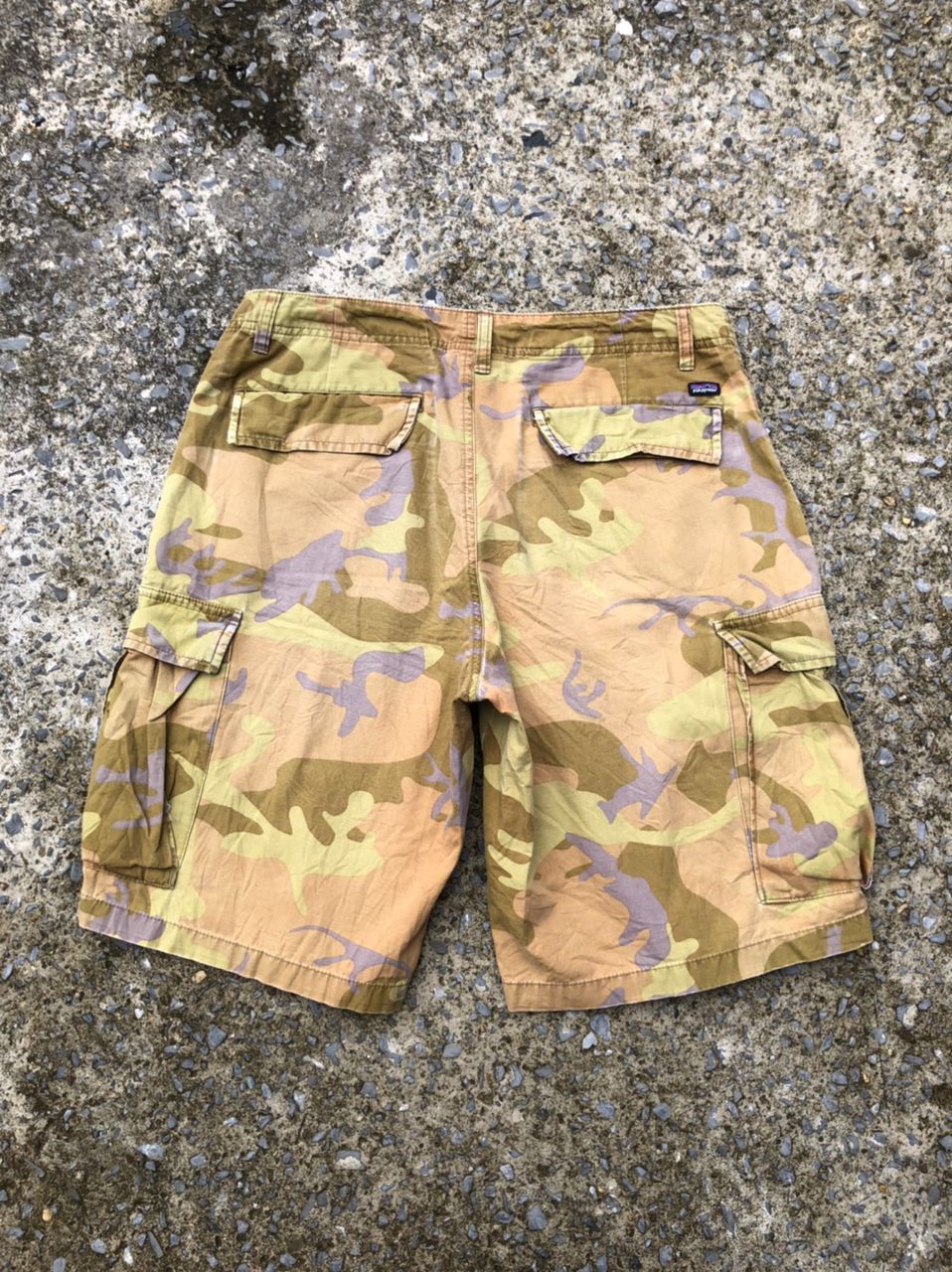 Patagonia Patagonia Camo Short Cargo Pants Size US 32 / EU 48 - 2 Thumbnail