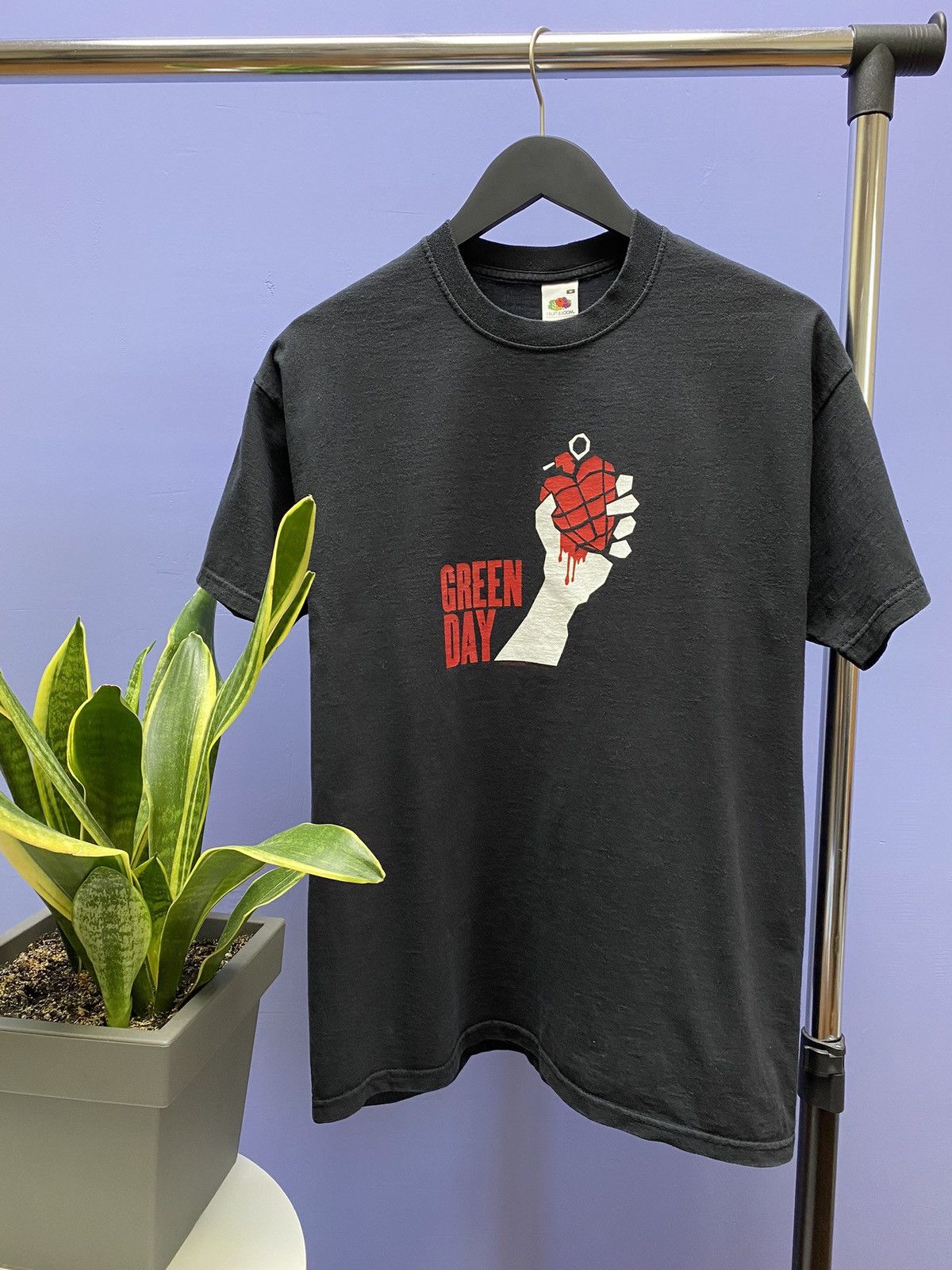 Band Tees Vintage Green Day American Idiot 2005 Tour T Shirt Size US M / EU 48-50 / 2 - 1 Thumbnail