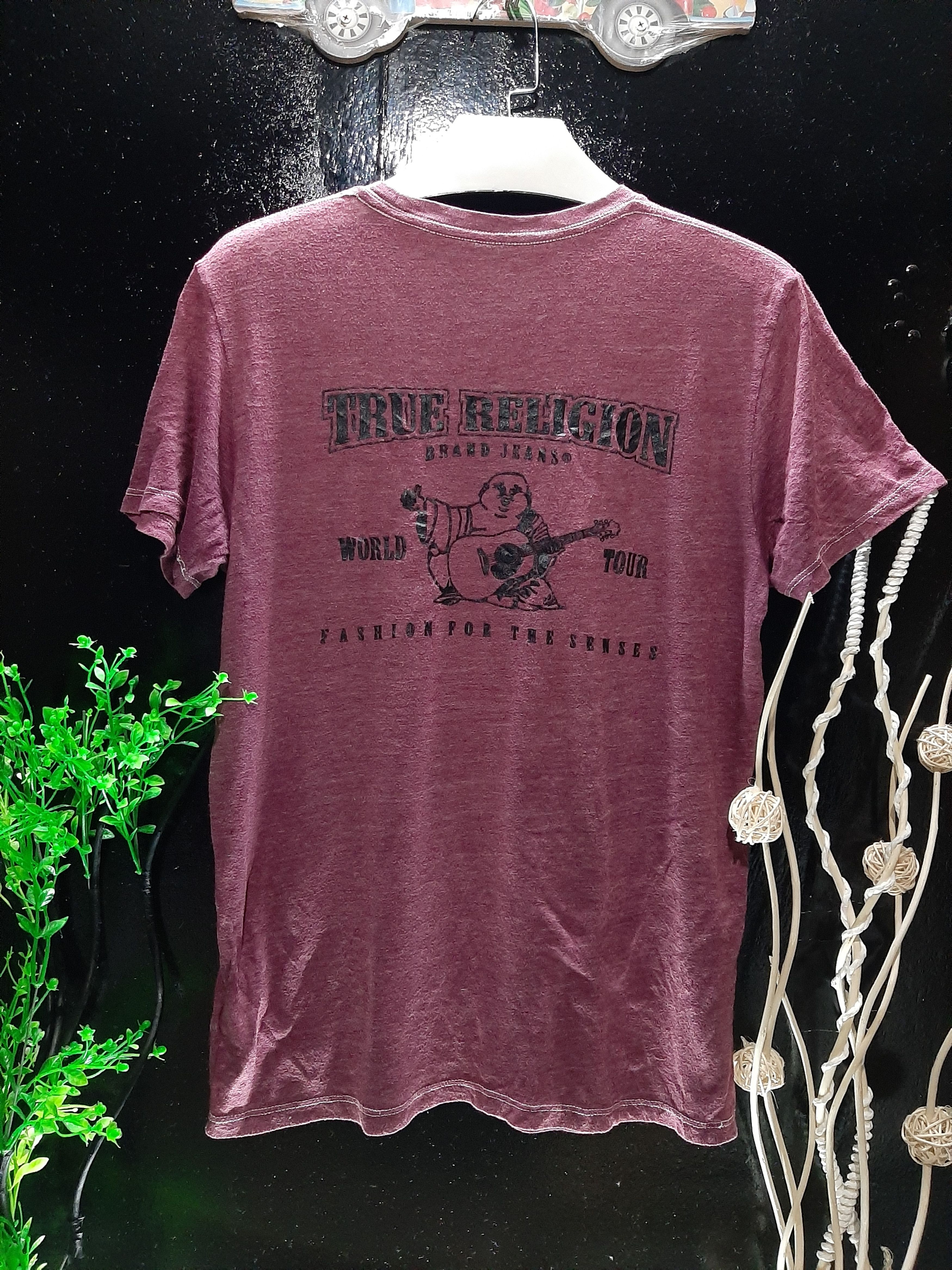 True Religion × Vintage VINTAGE TRUE RELIGION SPELL OUT BIG LOGO TEE.. Size US M / EU 48-50 / 2 - 1 Thumbnail