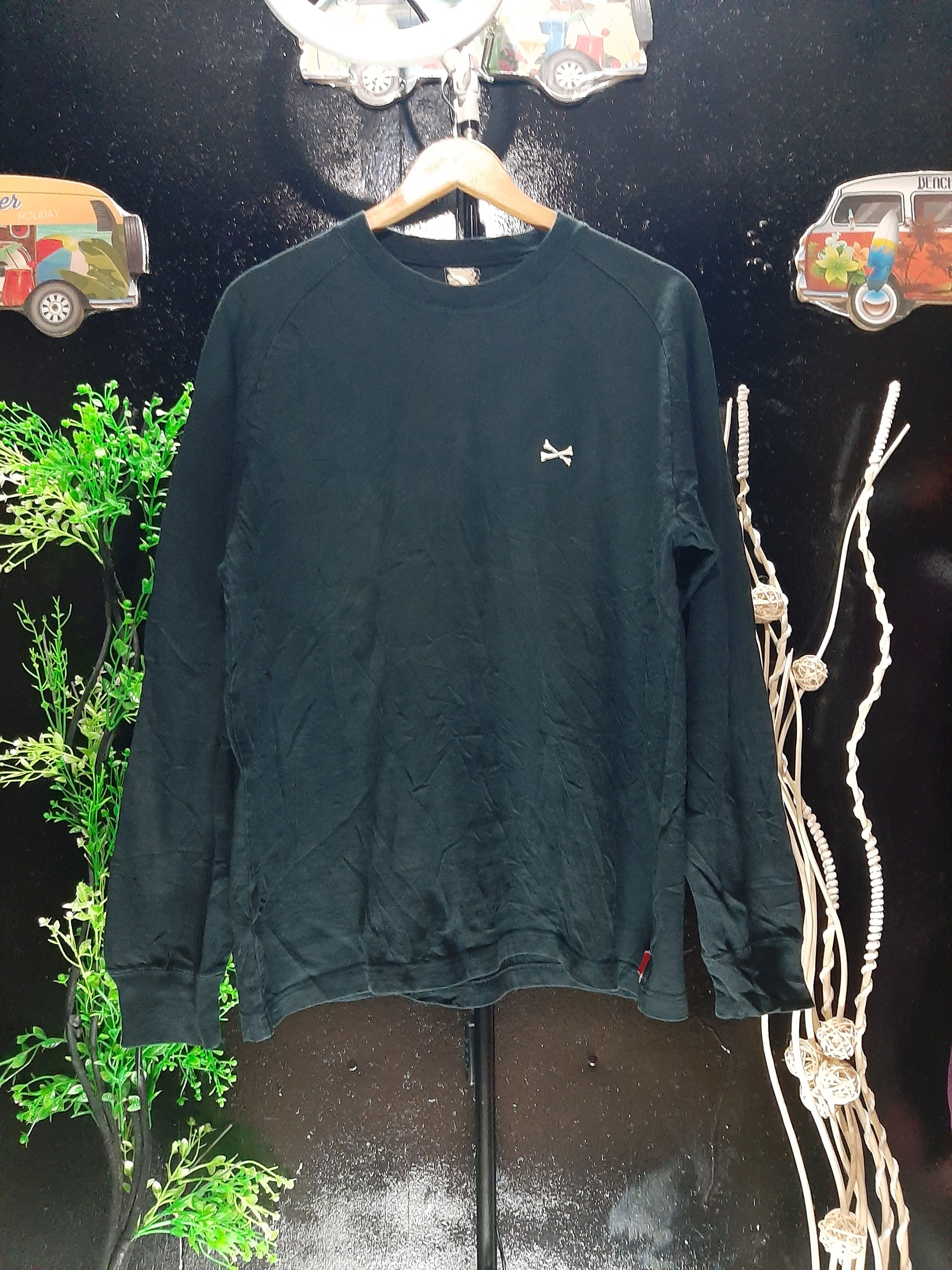 Wtaps VINTAGE WTAP CROSS BONE LONG SLEEVE TEE Size US L / EU 52-54 / 3 - 1 Thumbnail