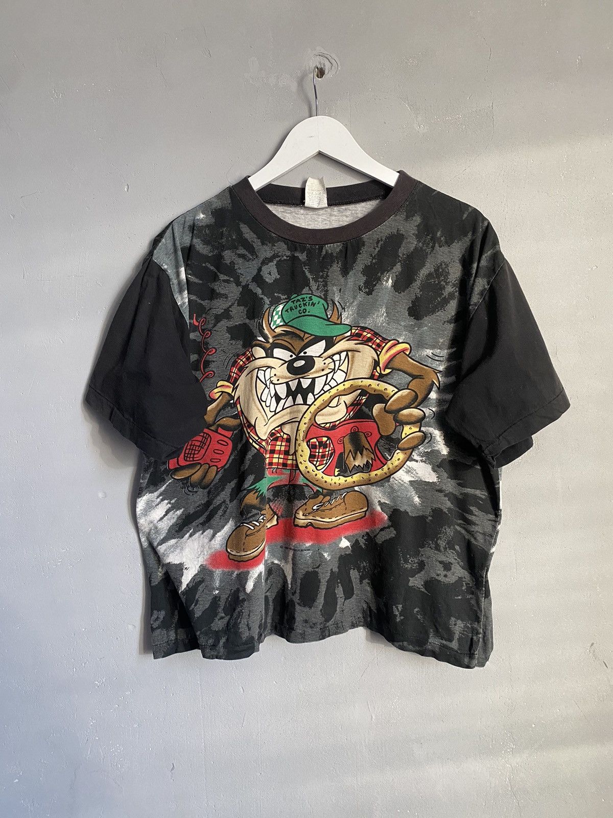 Vintage × Warner Bros Vintage 1995 SPACE JAM TAZ TOUGH GUY Single Stitch Tee Size US M / EU 48-50 / 2 - 1 Thumbnail