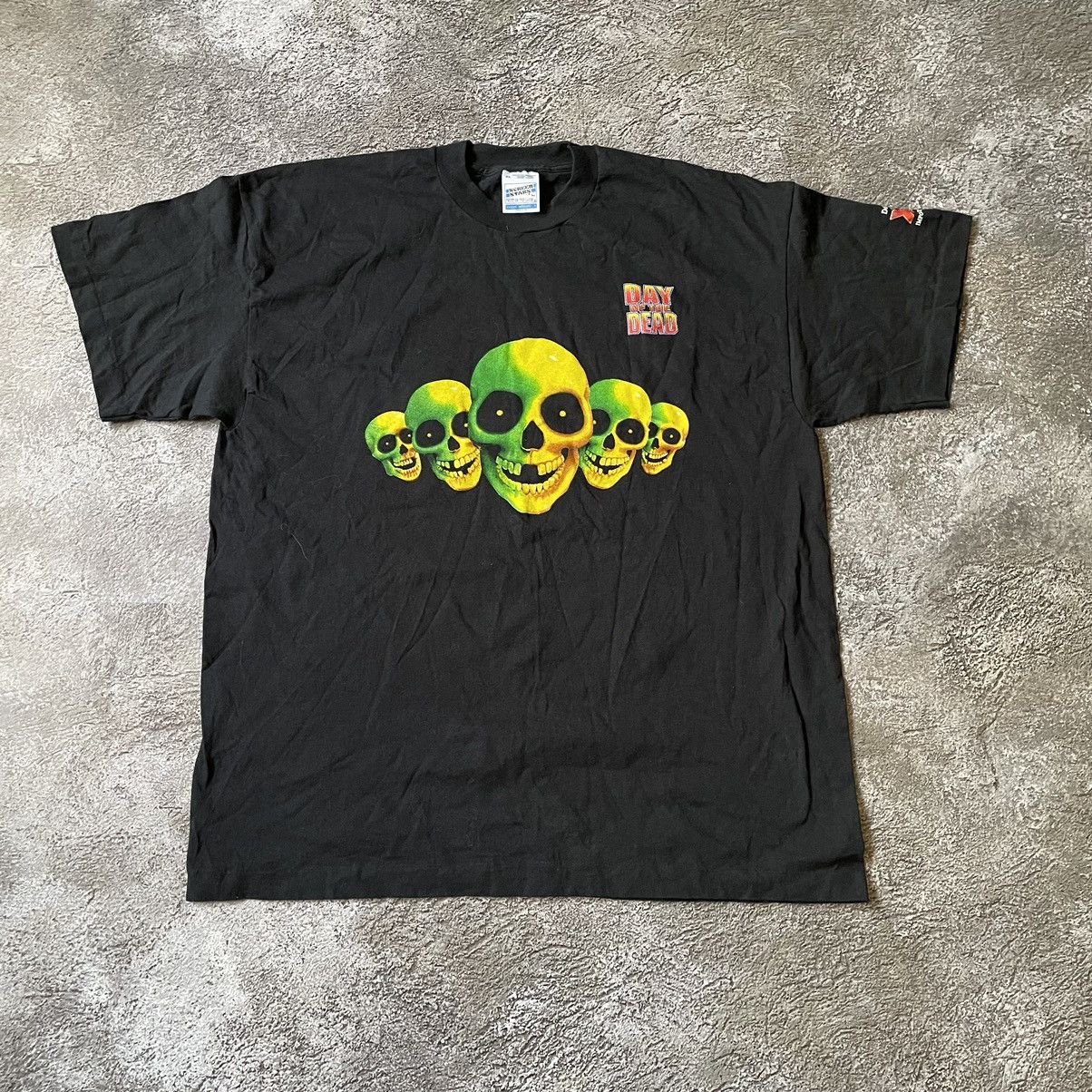 Vintage Vintage Y2K Skull Graphic Tee Skate Streetwear Wide Leg XL Size US XL / EU 56 / 4 - 2 Thumbnail
