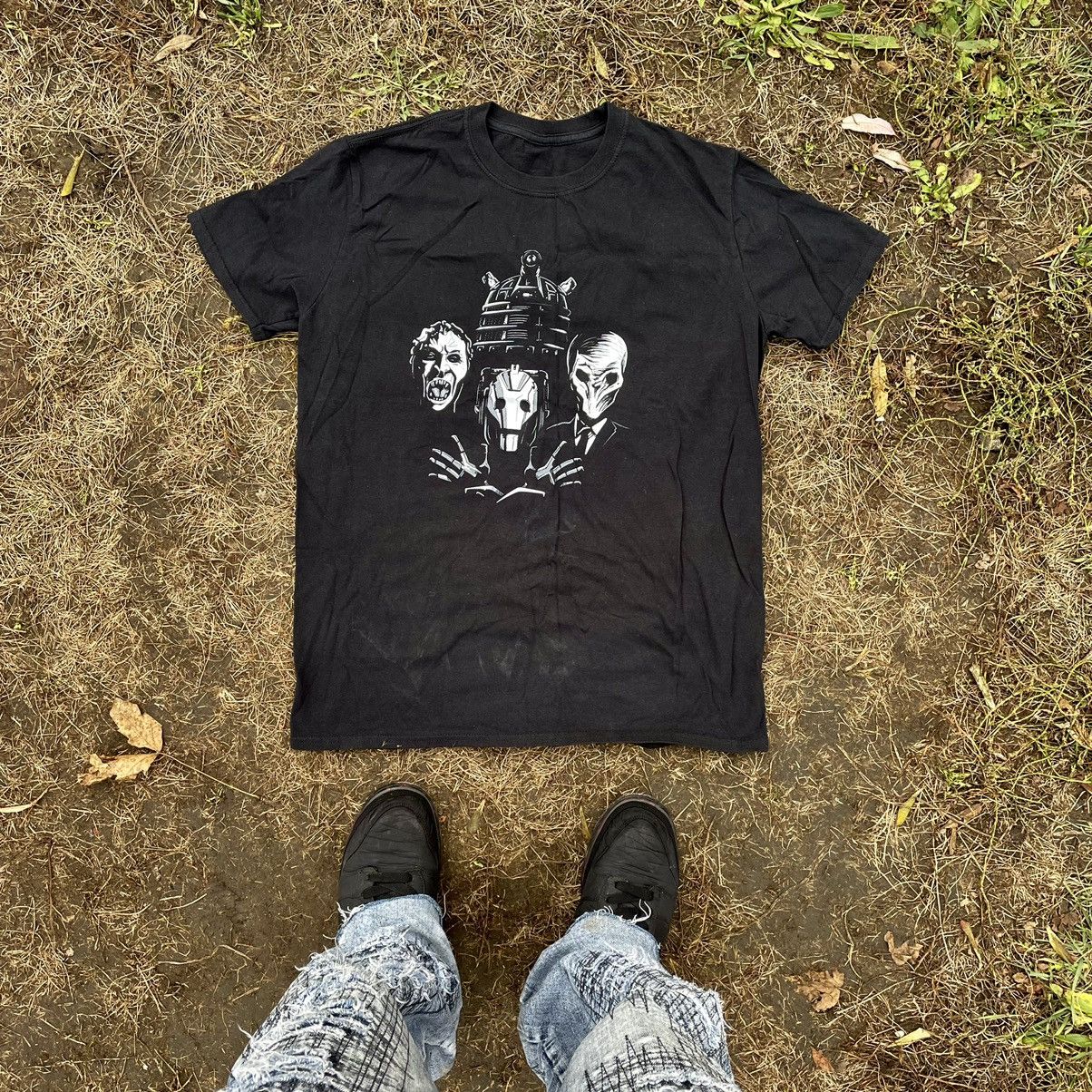 Vintage Vintage Y2K Graphic Tee Skulls Horror Punk Grunge Tapered L Size US L / EU 52-54 / 3 - 1 Thumbnail