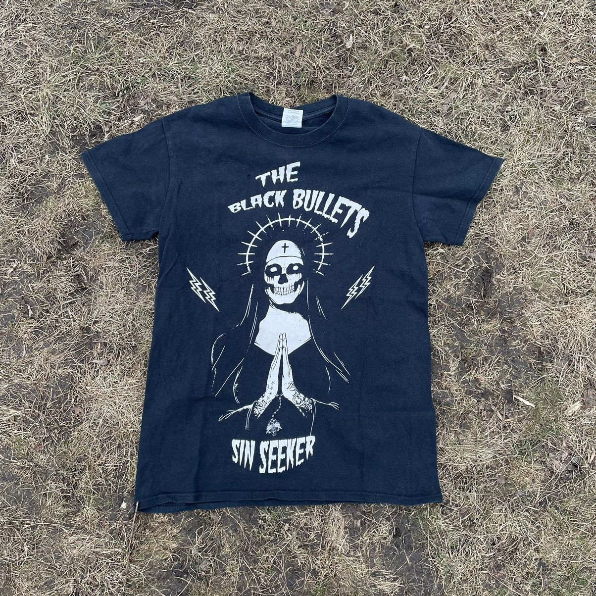 Band Tees Vintage 90s 666 Skulls Sexy Vamp Dead Face Horror Tee 90s Size US M / EU 48-50 / 2 - 1 Thumbnail