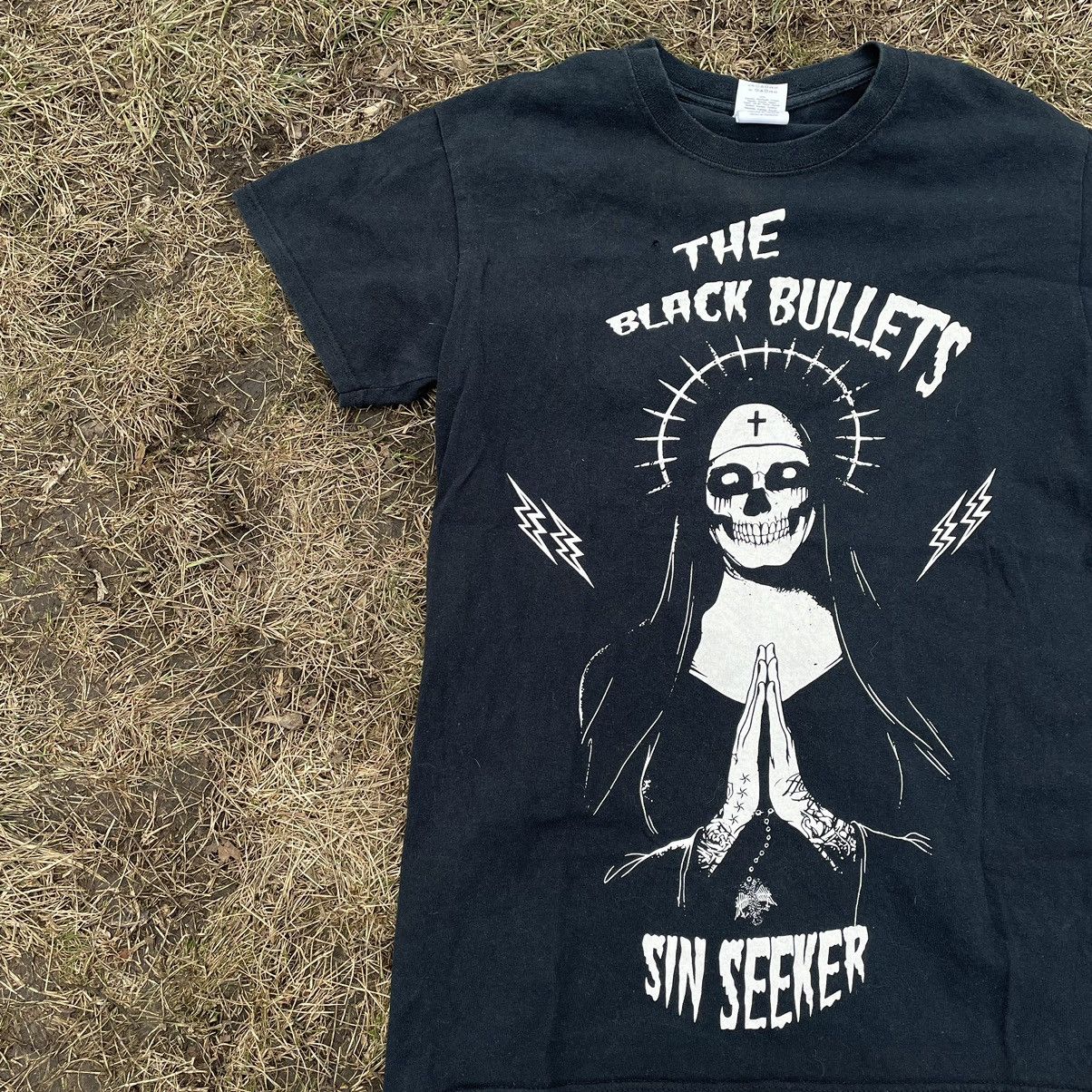 Band Tees Vintage 90s 666 Skulls Sexy Vamp Dead Face Horror Tee 90s Size US M / EU 48-50 / 2 - 3 Thumbnail