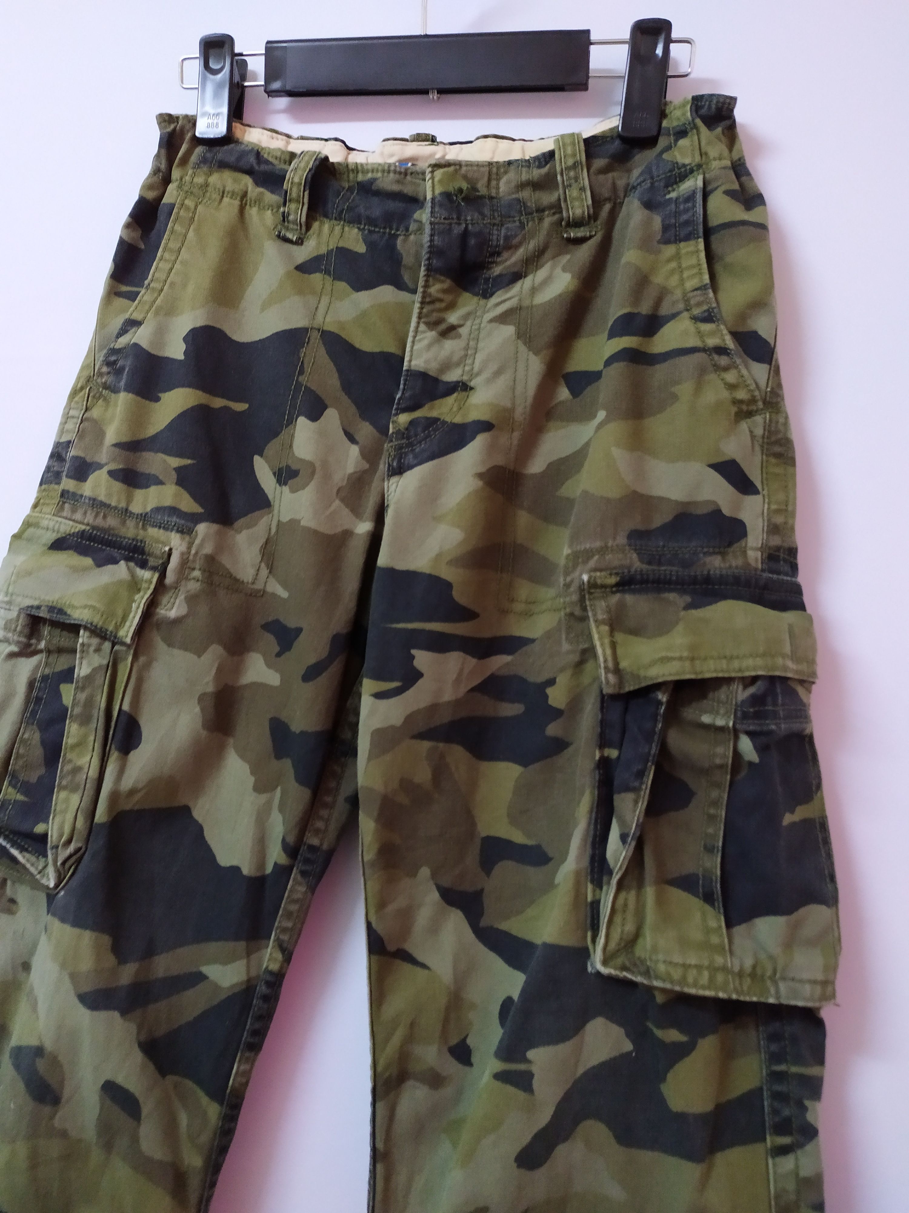 Japanese Brand VINTAGE JAPANESE FLARE FADED CAMO CARGO PANTS Size US 27 - 2 Thumbnail