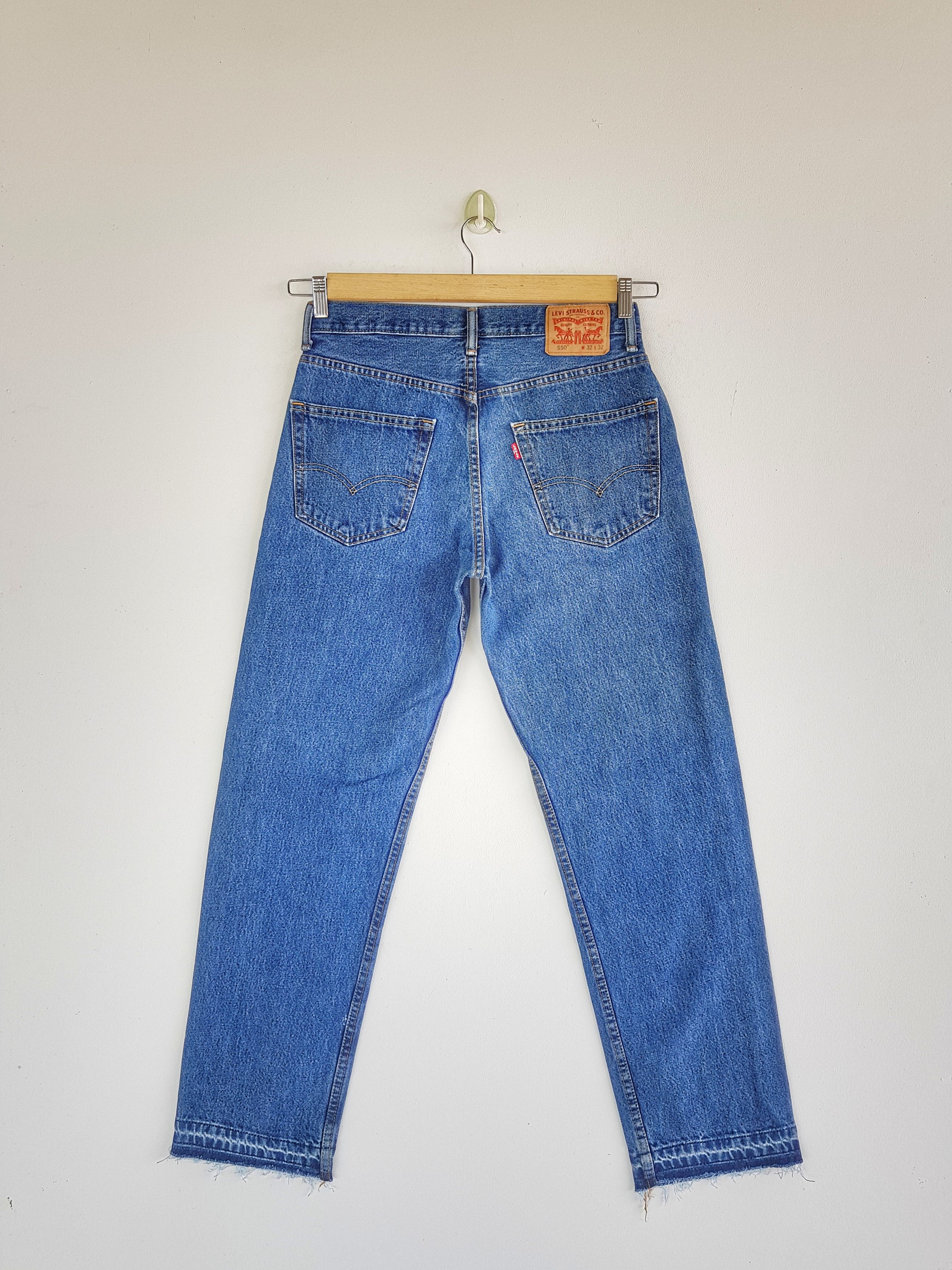 Levi's Vintage Levis Jeans Released Hem Levi's 550 Faded Denim Size 30" / US 8 / IT 44 - 2 Thumbnail