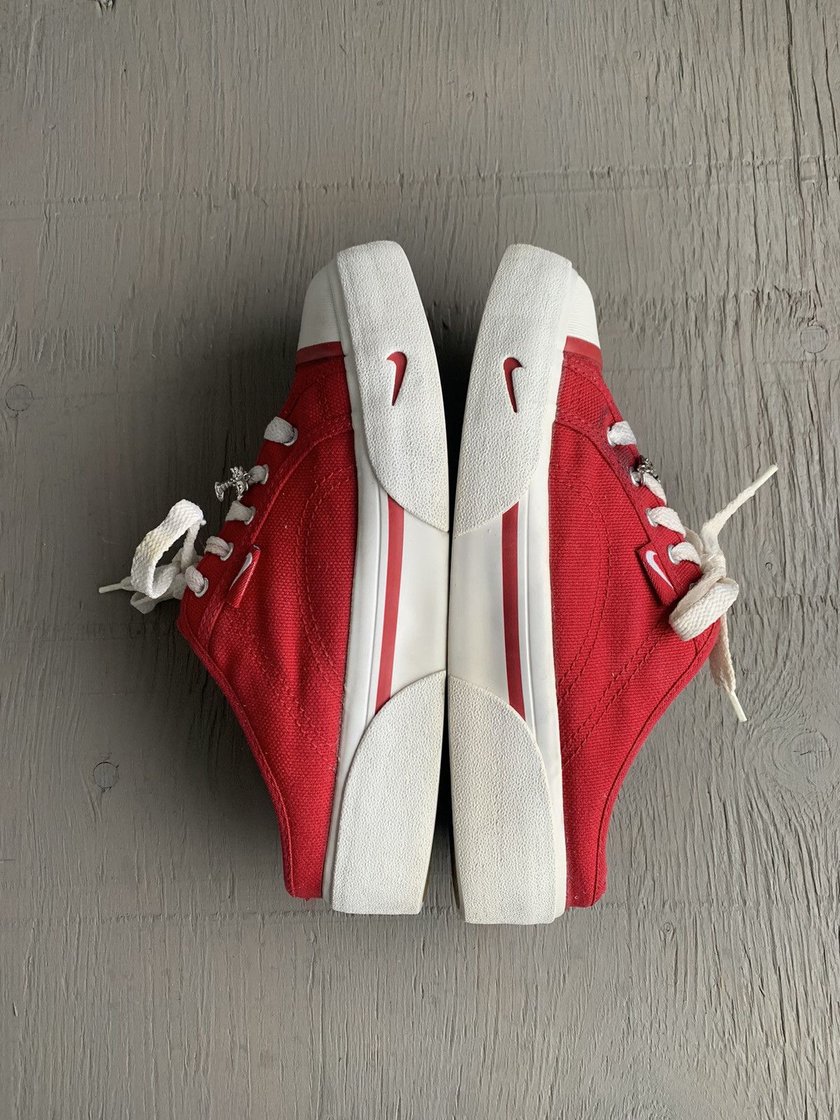 Nike 2000s Nike Hermosa Mules Slip On Sneakers Womens Clogs 7.5 Size US 7 / IT 37 - 4 Thumbnail