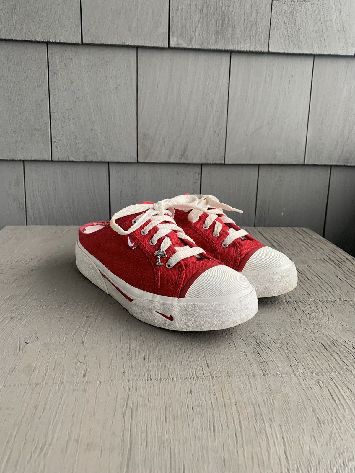 Nike 2000s Nike Hermosa Mules Slip On Sneakers Womens Clogs 7.5 Size US 7 / IT 37 - 1 Thumbnail