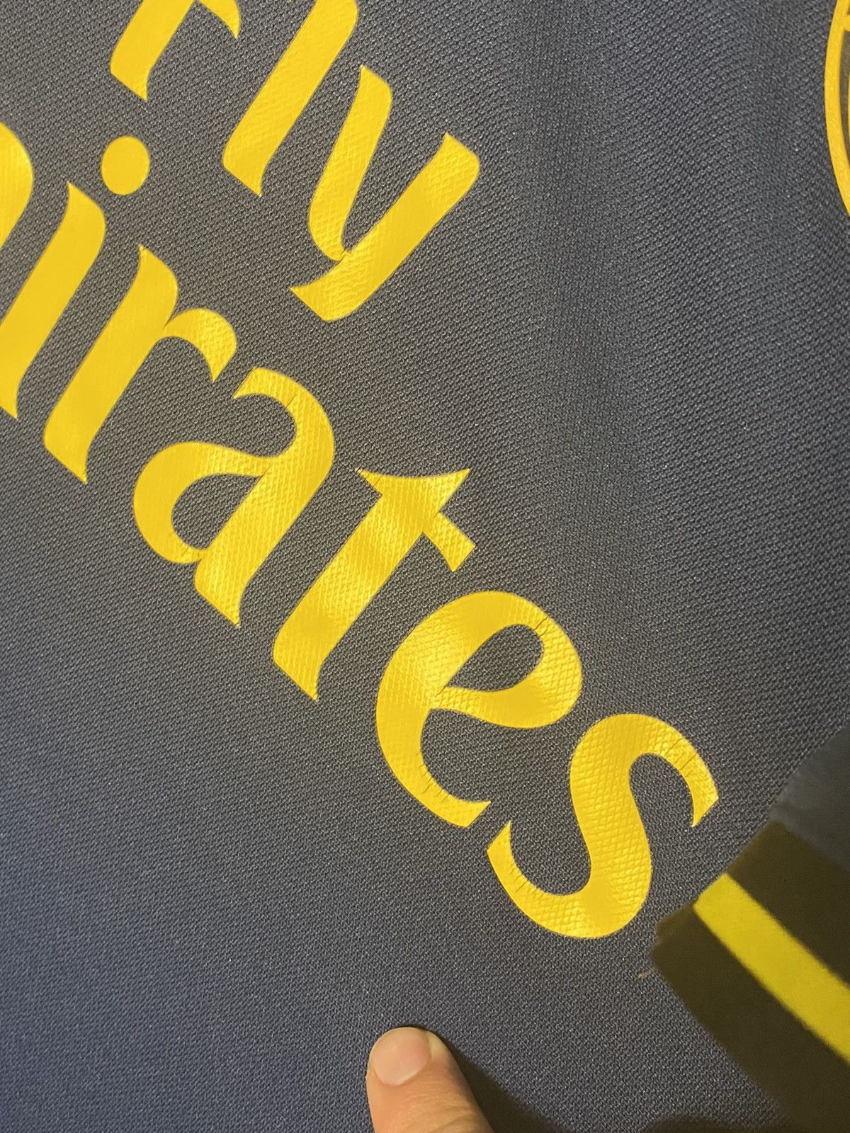 Adidas 2019 Arsenal Adidas Soccer Jersey Fly Emirates Size US L / EU 52-54 / 3 - 7 Thumbnail