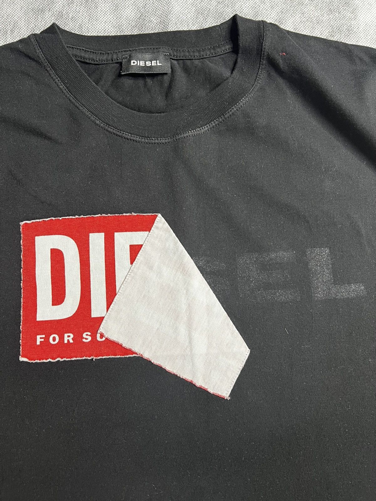 Diesel Vintage Diesel Big Logo Y2K Style T-Shirt Size US L / EU 52-54 / 3 - 3 Thumbnail