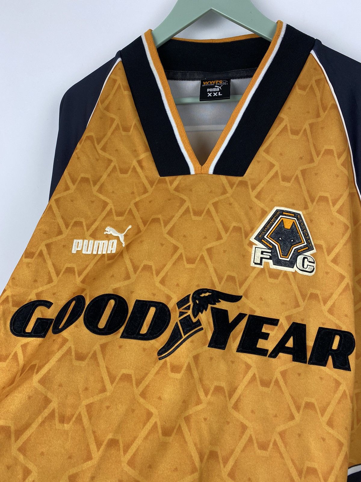Puma Vintage Wolverhampton Wanderers 1996 Soccer Jersey PSG Milan Size US XXL / EU 58 / 5 - 3 Thumbnail