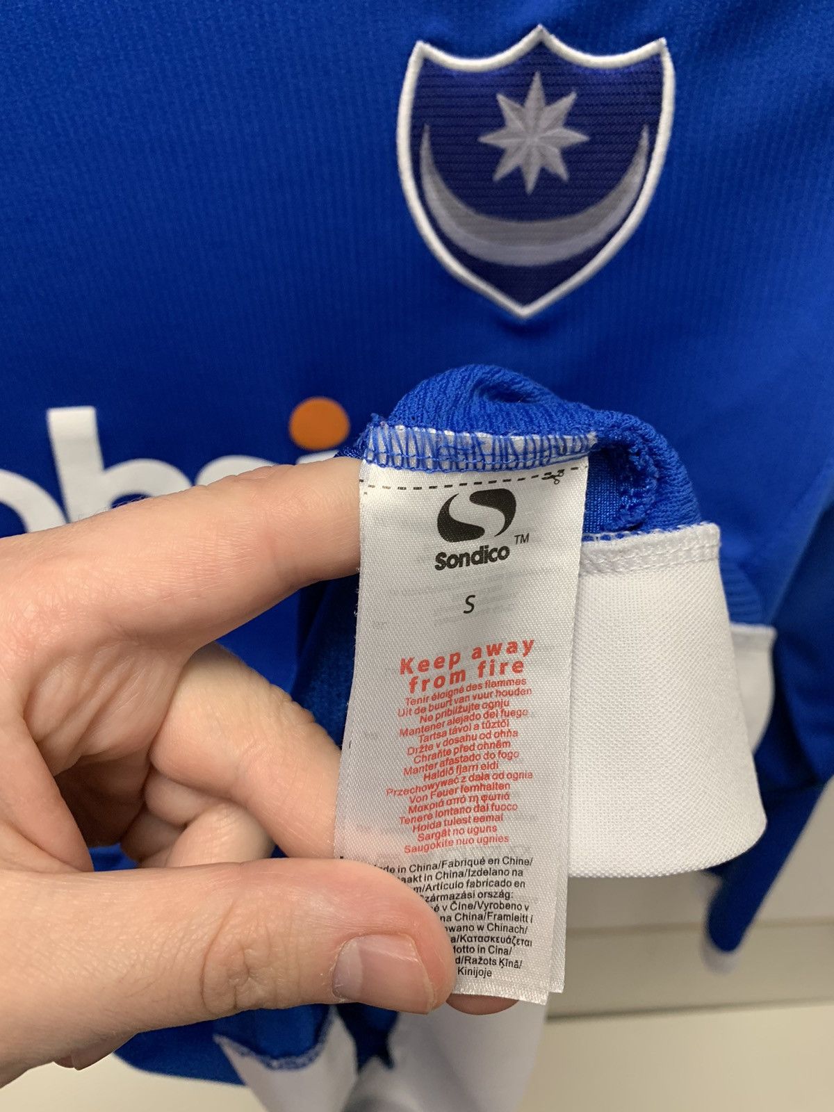 Other Portsmouth fc soccer jersey longsleeve sandico S sz Size US S / EU 44-46 / 1 - 5 Thumbnail