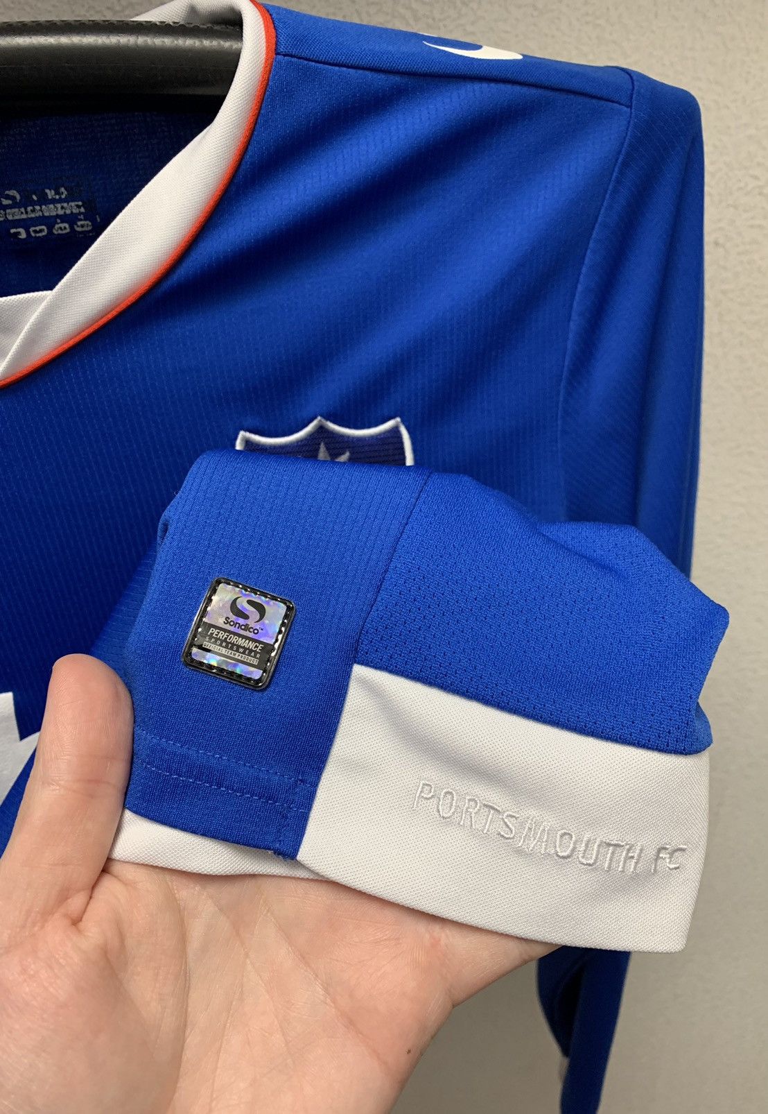 Other Portsmouth fc soccer jersey longsleeve sandico S sz Size US S / EU 44-46 / 1 - 3 Thumbnail