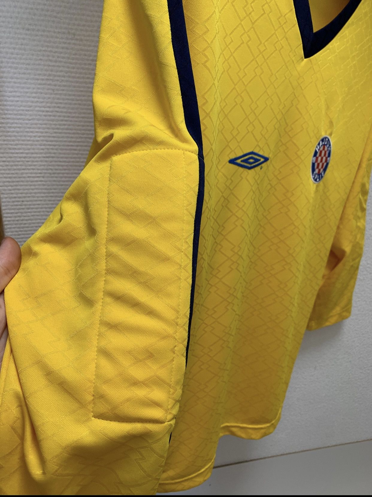 Umbro Hajduk split Pletikosa 1 Umbro vintage goalkeeper jersey L Size US L / EU 52-54 / 3 - 4 Thumbnail