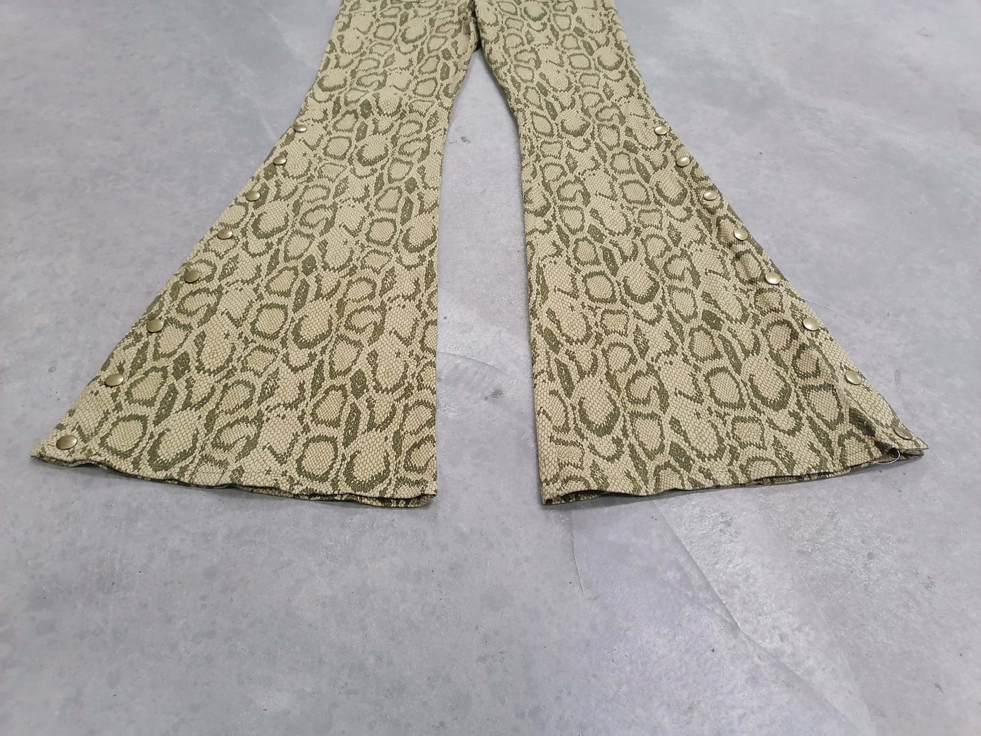 Japanese Brand × Vintage Flare Python Jacquard Button Ankle LGM Pants Size 26" / US 2 / IT 38 - 3 Thumbnail