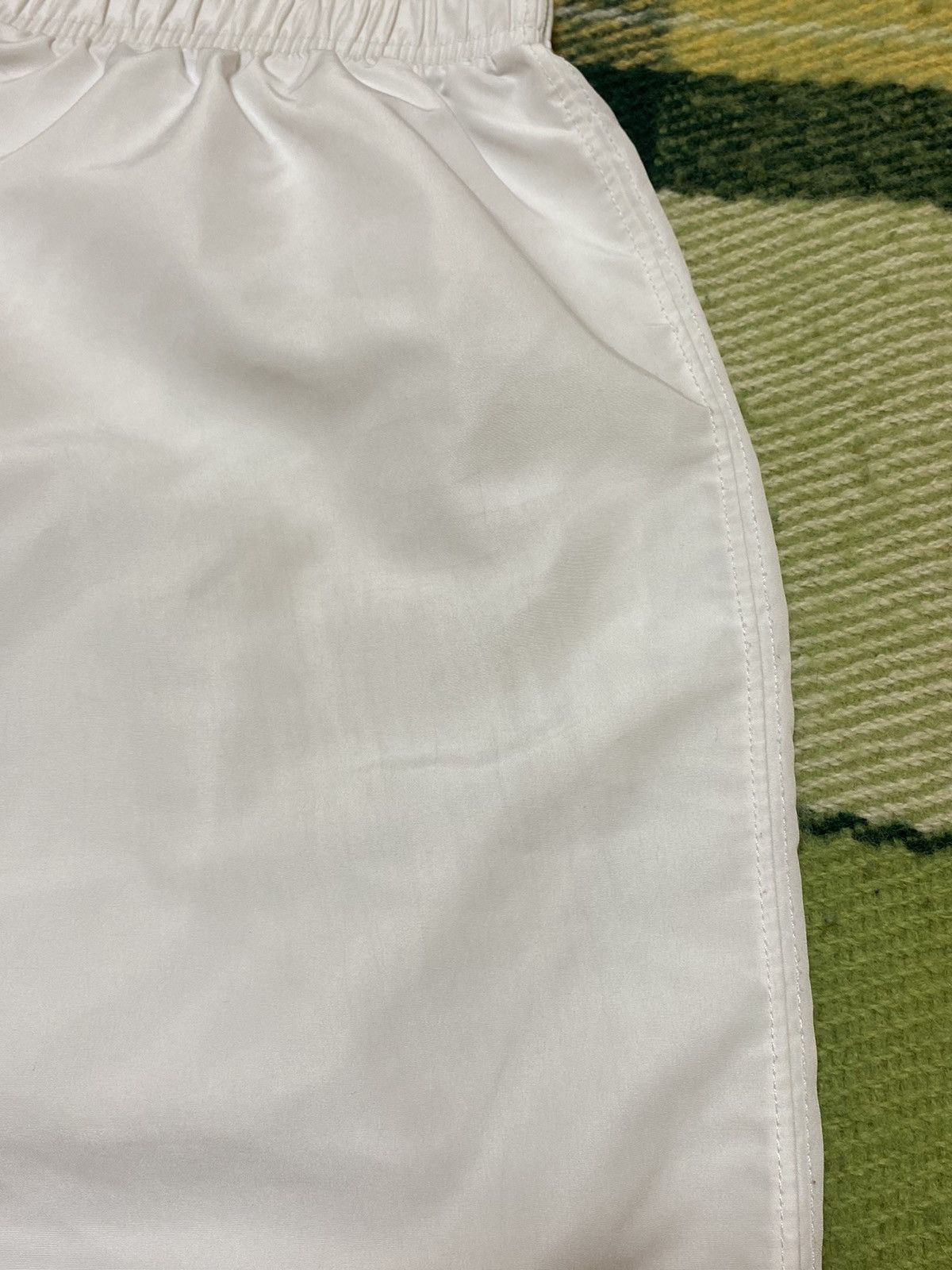 Umbro Vintage 90s Umbro shorts streetwear y2k casual size XL Size US 36 / EU 52 - 3 Thumbnail