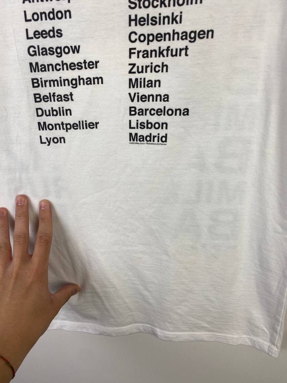 Vintage Miley Cyrus vintage t-shirt size S Size US S / EU 44-46 / 1 - 8 Thumbnail
